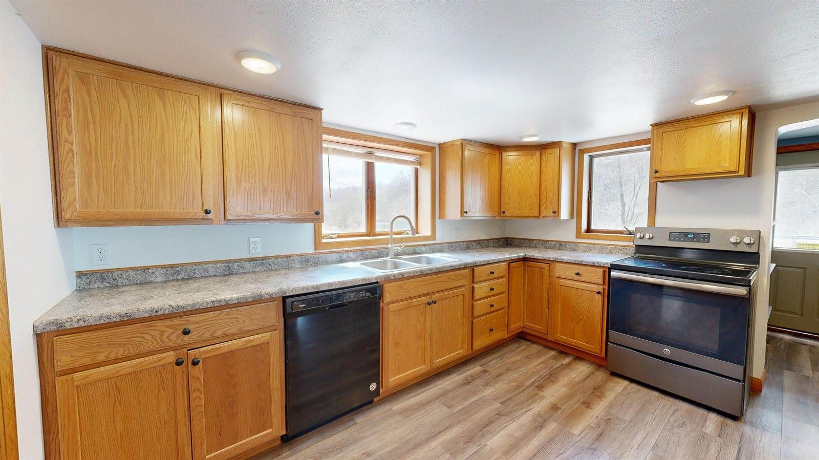 S2448 County Road B, Westby, WI 54667