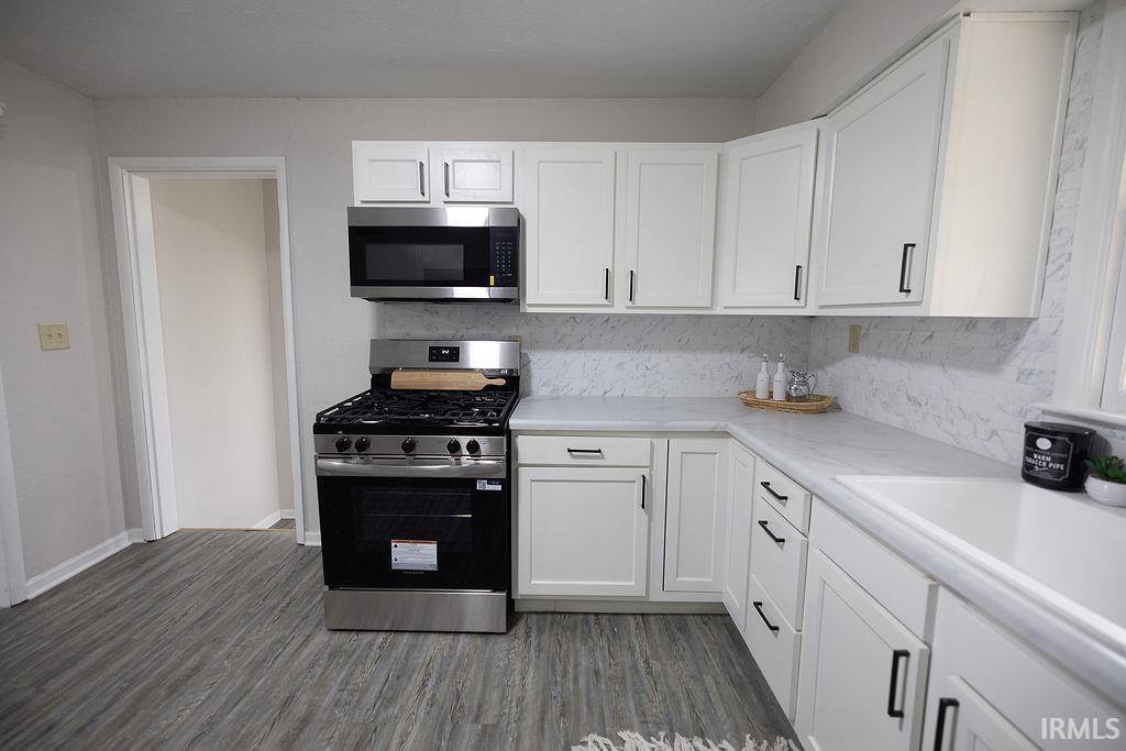 214 N Third Street, Parker City, IN 47368