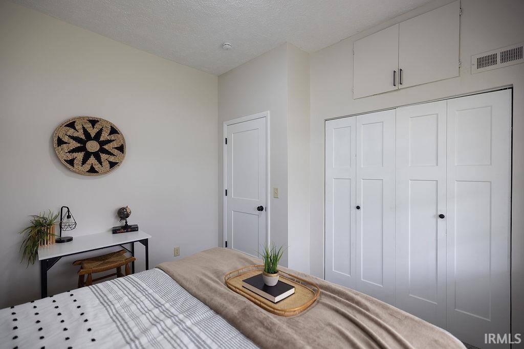 214 N Third Street, Parker City, IN 47368