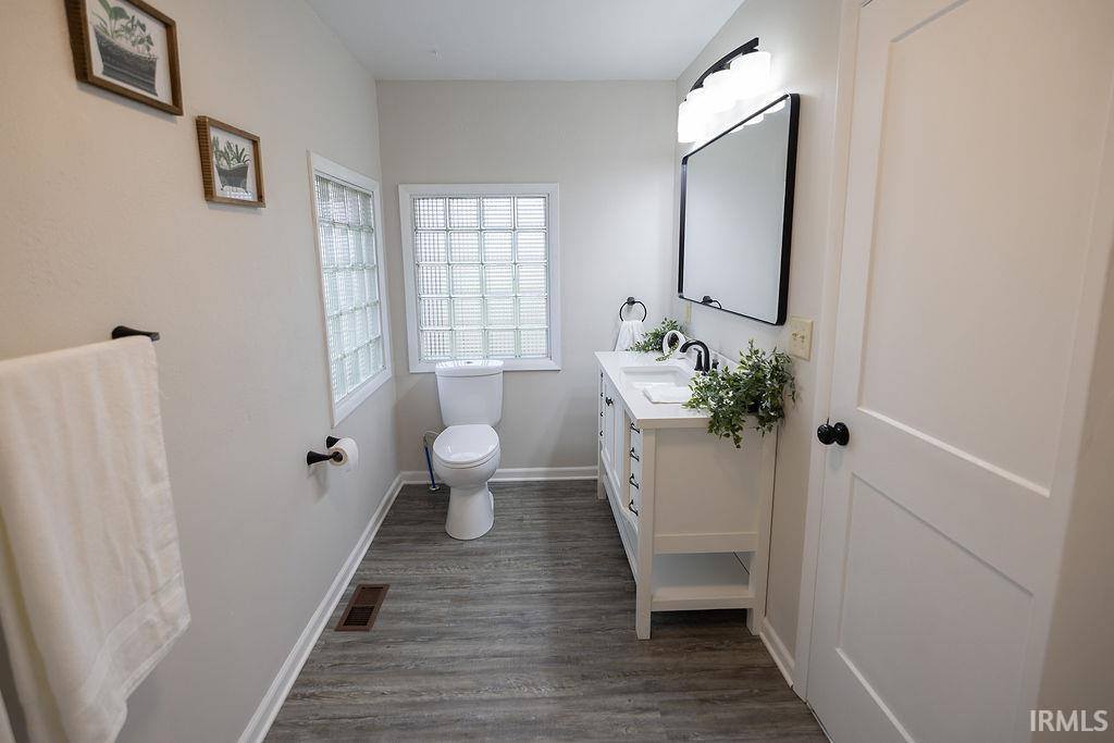 214 N Third Street, Parker City, IN 47368