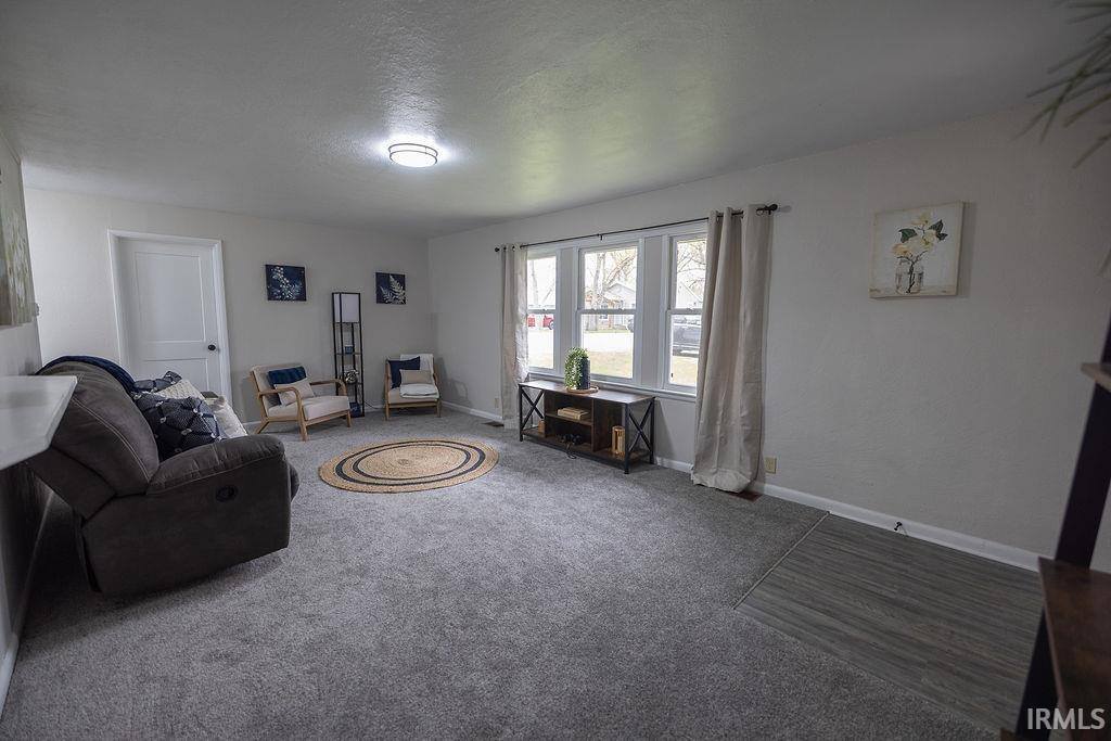 214 N Third Street, Parker City, IN 47368