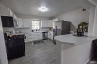 214 N Third Street, Parker City, IN 47368