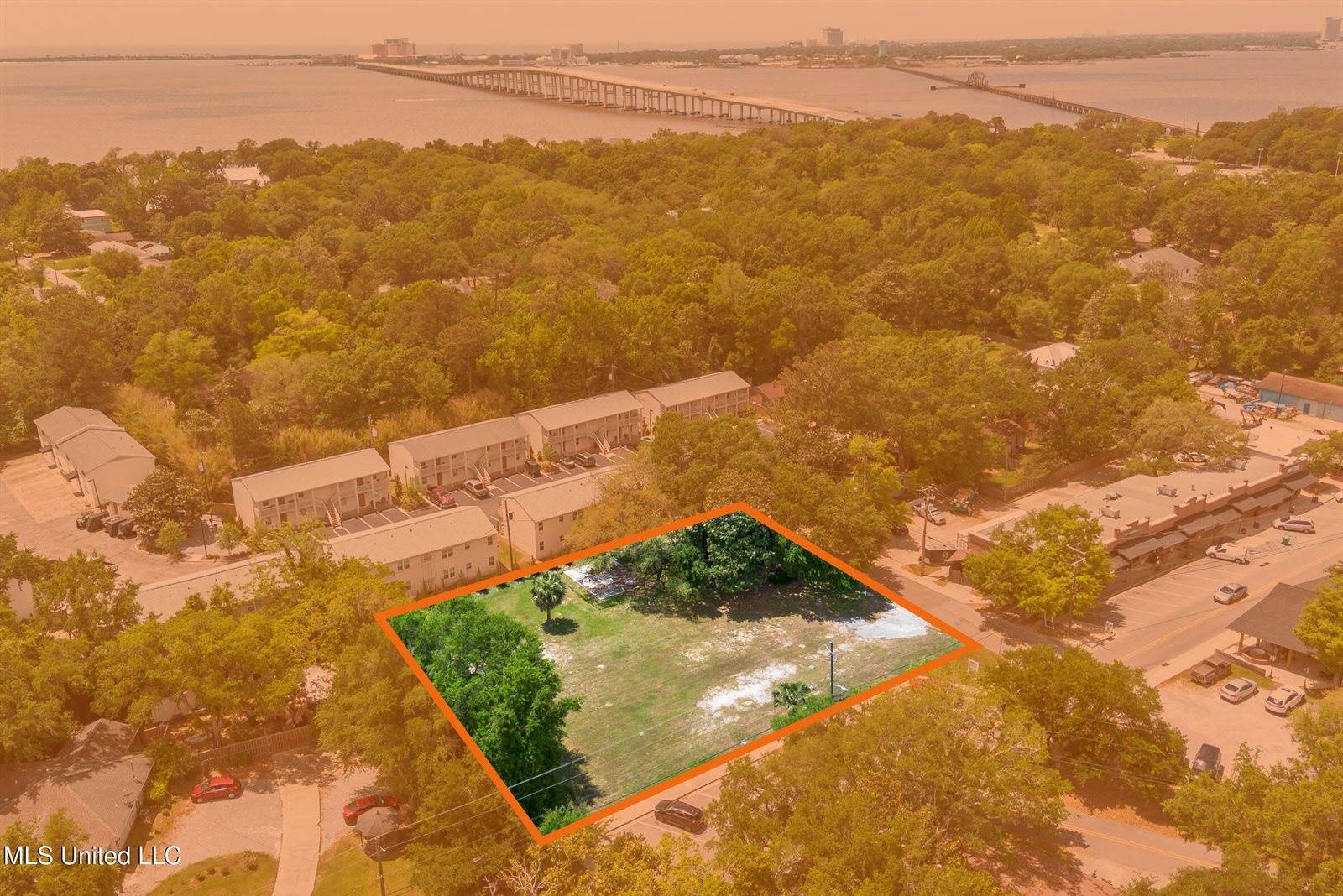 516 Porter Avenue, Ocean Springs, MS 39564