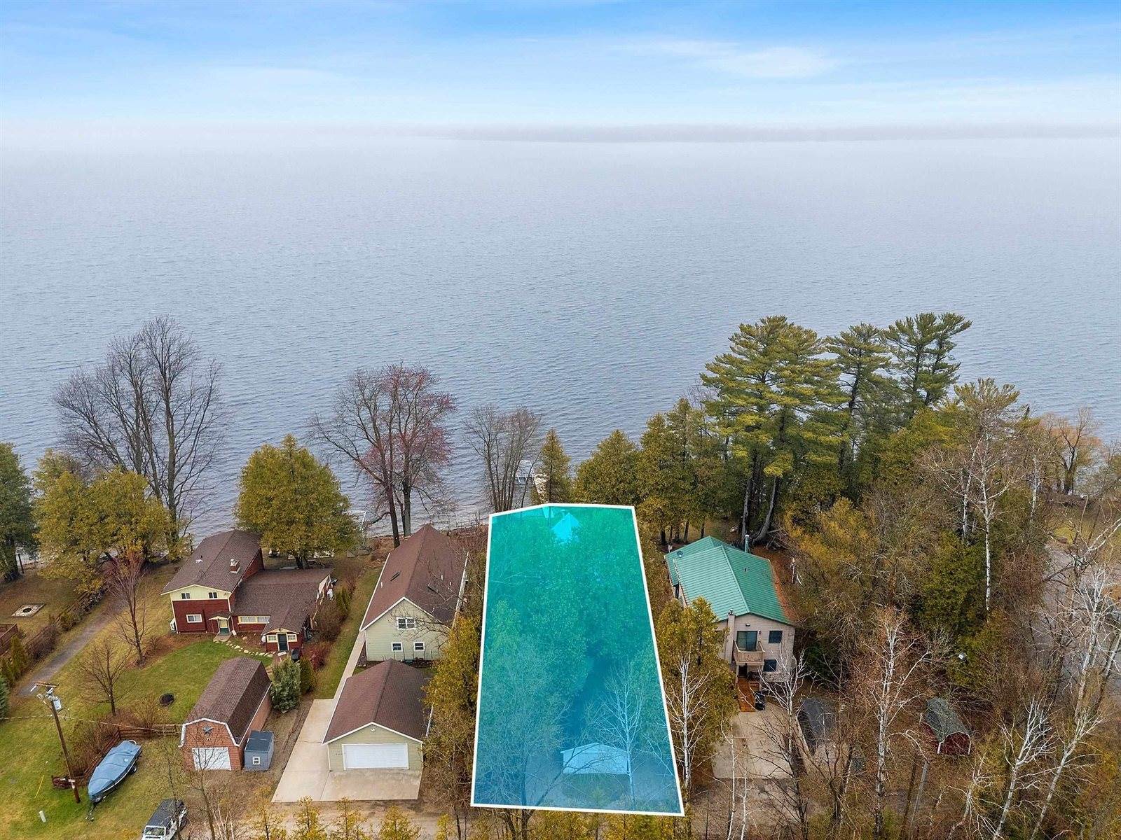 W6198 Crescent Lane, Crivitz, WI 54114