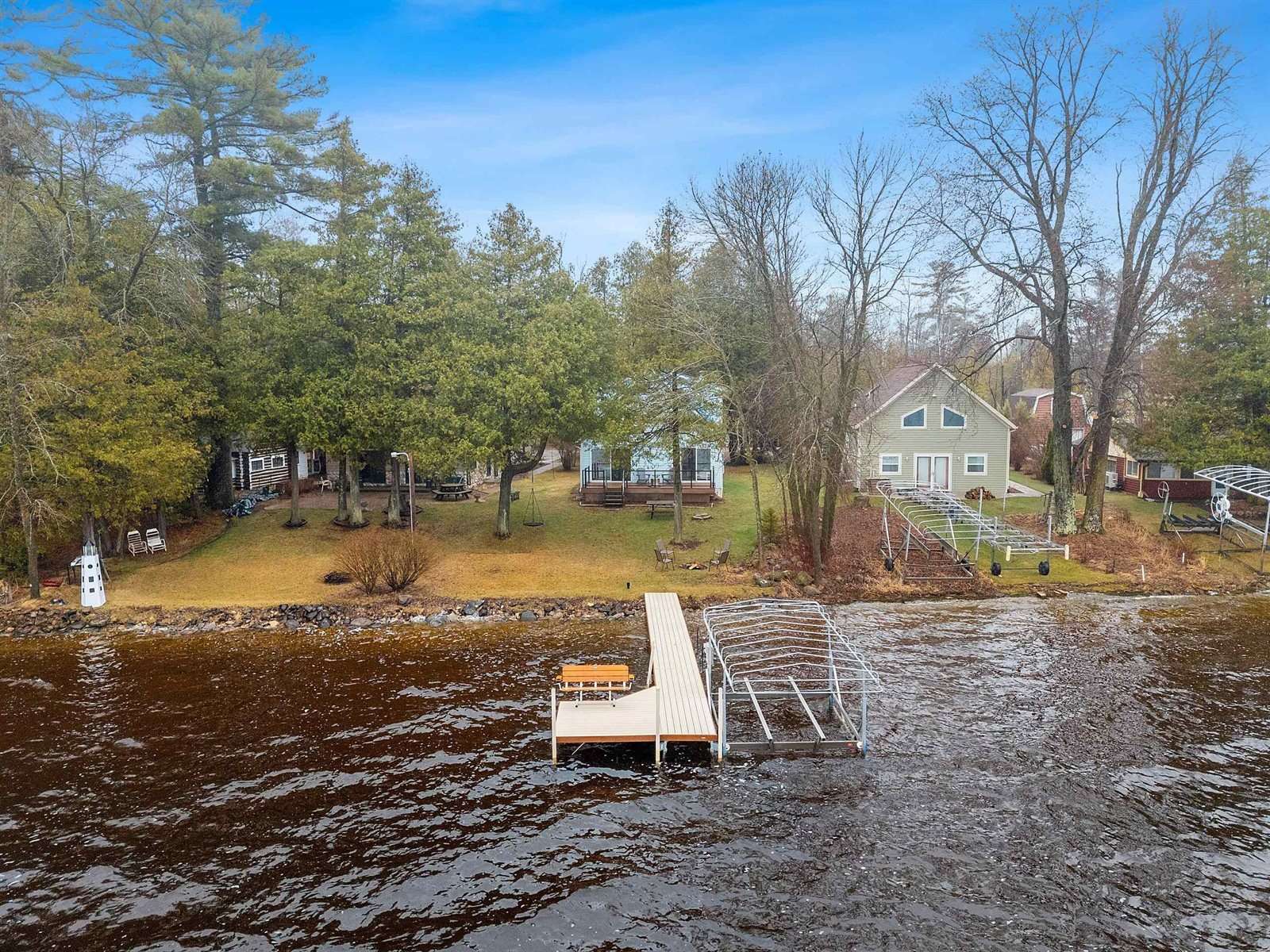 W6198 Crescent Lane, Crivitz, WI 54114