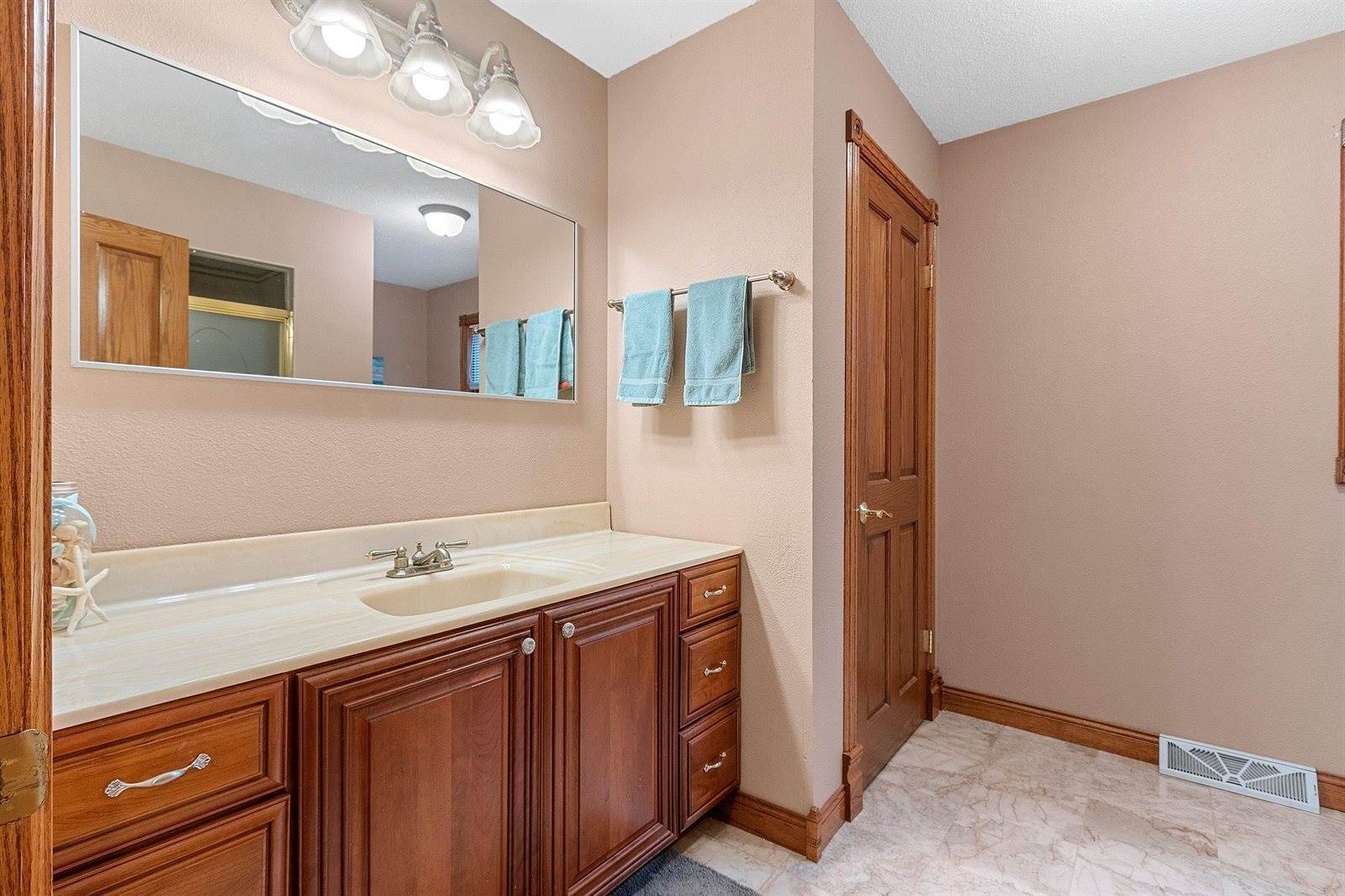 W6198 Crescent Lane, Crivitz, WI 54114