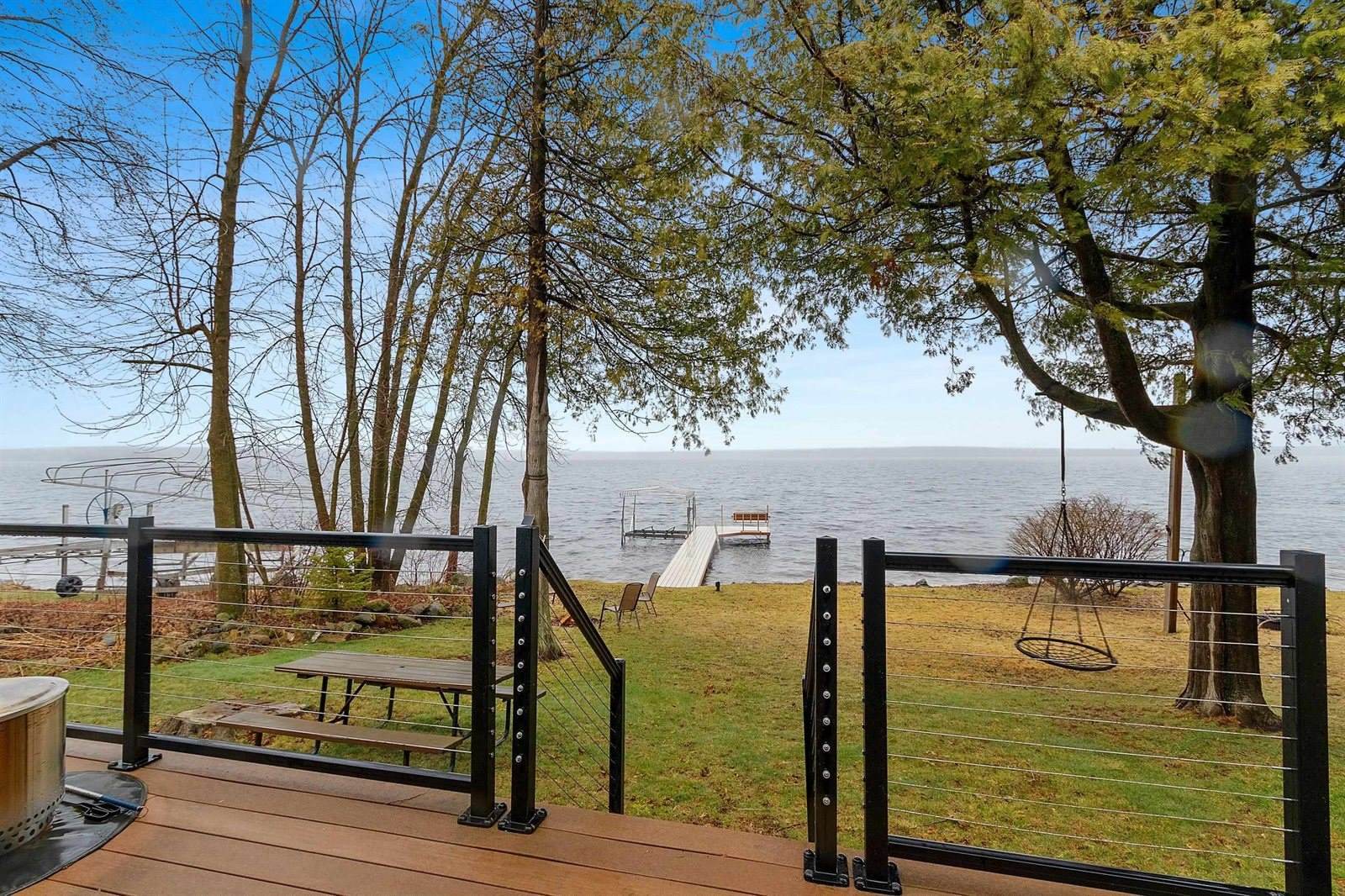 W6198 Crescent Lane, Crivitz, WI 54114