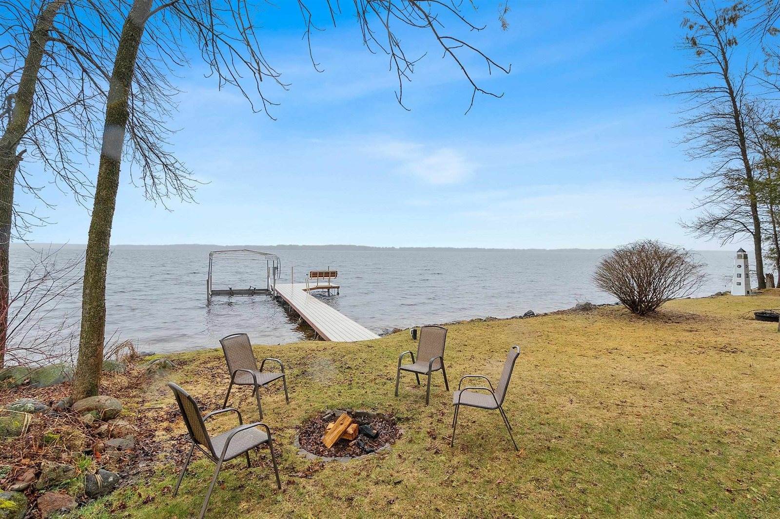 W6198 Crescent Lane, Crivitz, WI 54114