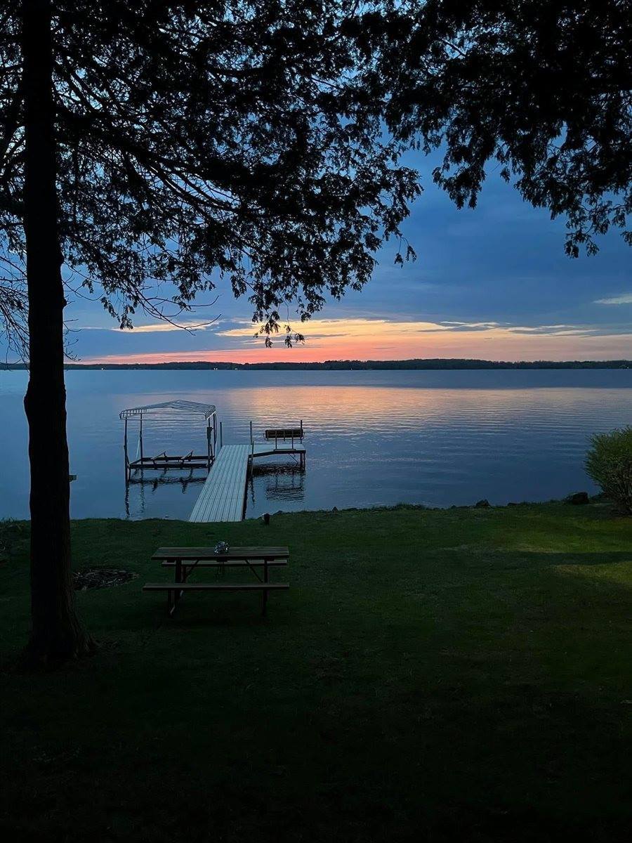 W6198 Crescent Lane, Crivitz, WI 54114