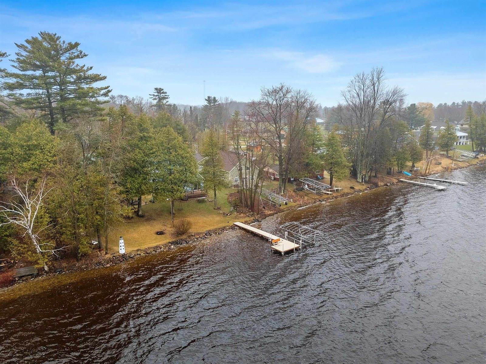 W6198 Crescent Lane, Crivitz, WI 54114