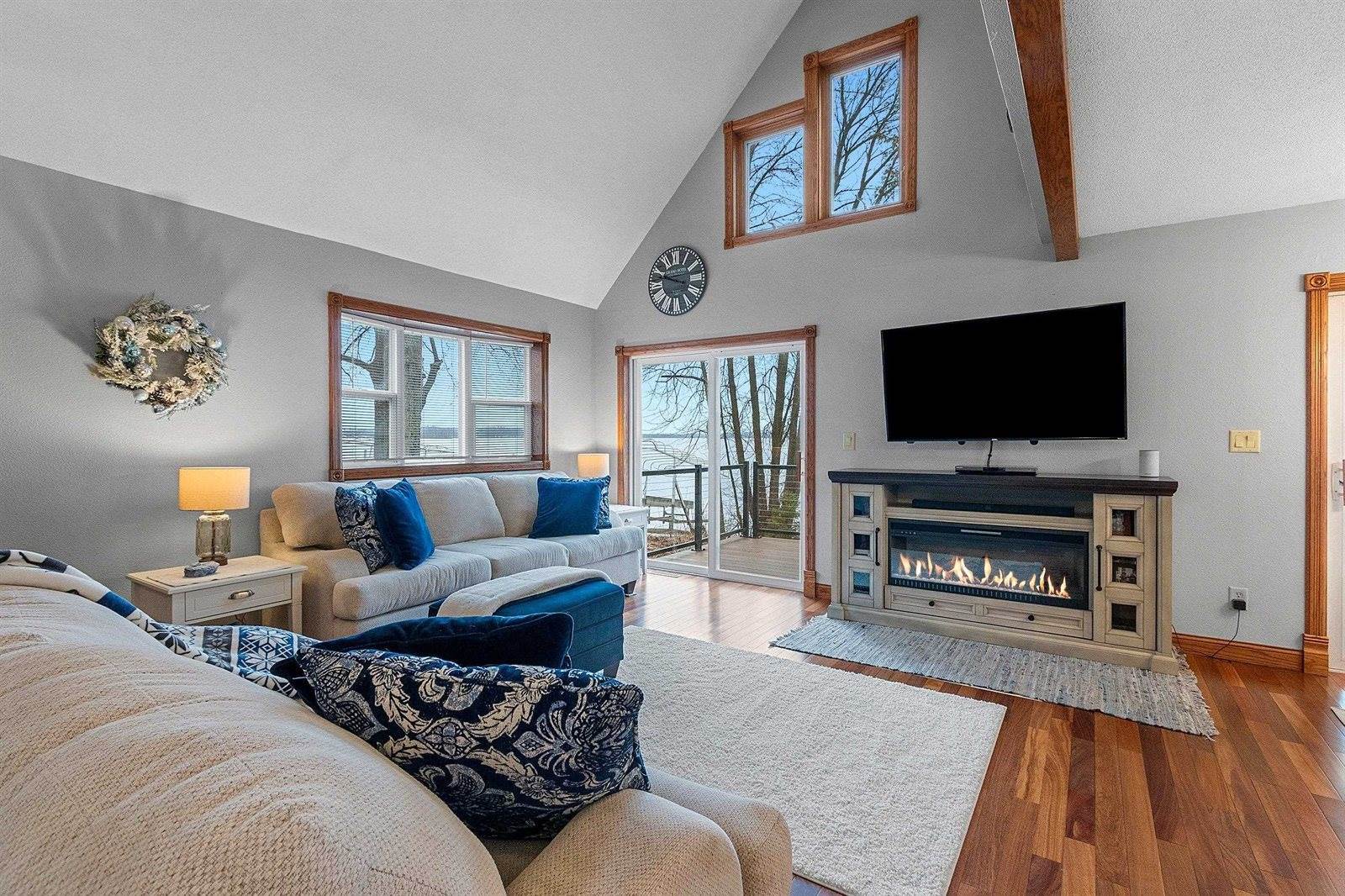 W6198 Crescent Lane, Crivitz, WI 54114