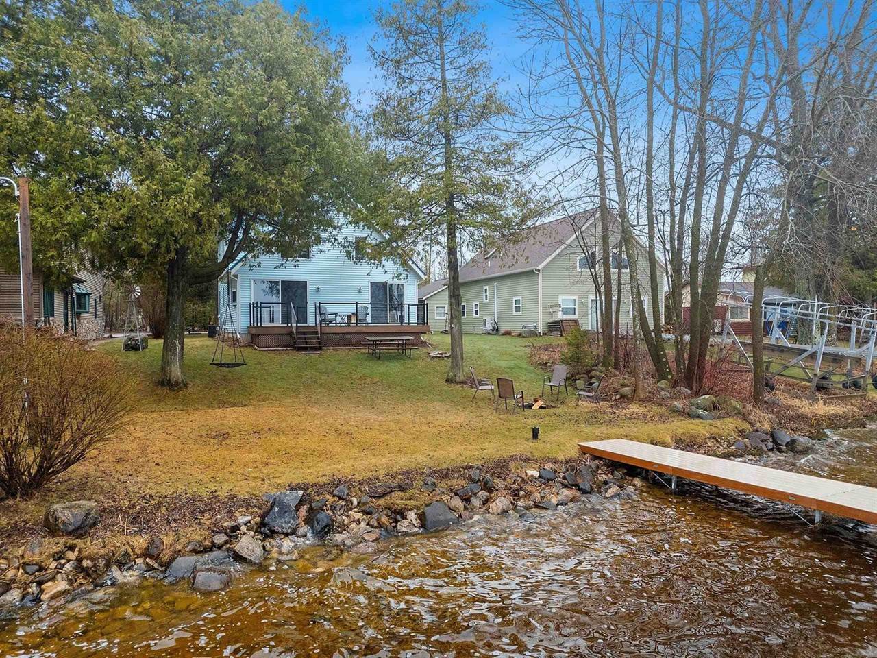 W6198 Crescent Lane, Crivitz, WI 54114