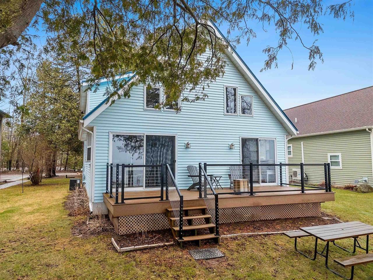 W6198 Crescent Lane, Crivitz, WI 54114