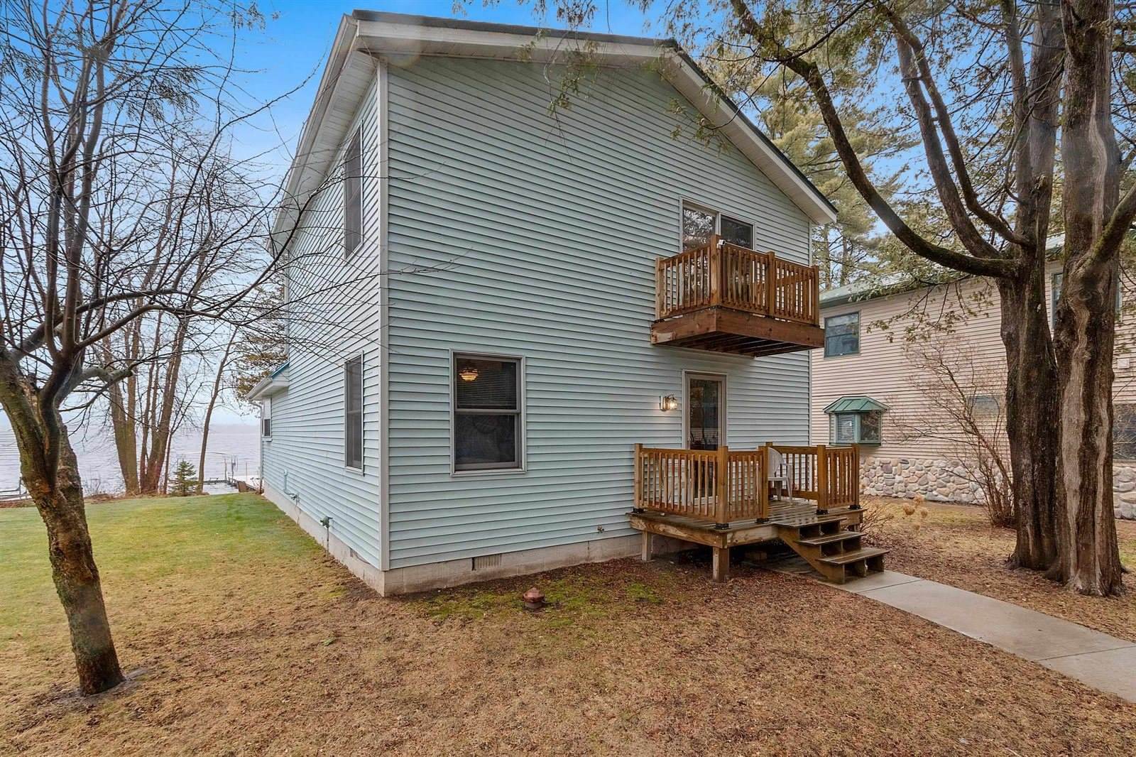 W6198 Crescent Lane, Crivitz, WI 54114