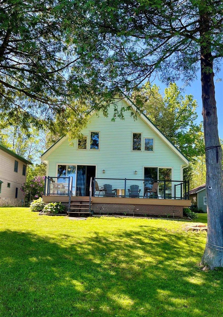 W6198 Crescent Lane, Crivitz, WI 54114
