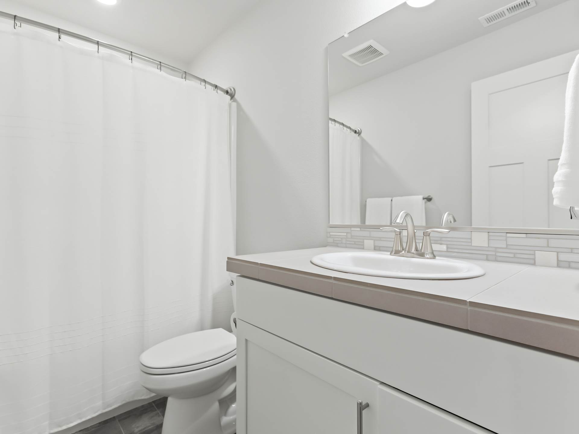 2421 South Trail View Ct, Ridgefield, WA 98642