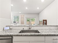 2421 South Trail View Ct, Ridgefield, WA 98642