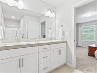 2421 South Trail View Ct, Ridgefield, WA 98642