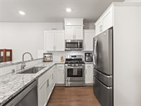 2421 South Trail View Ct, Ridgefield, WA 98642