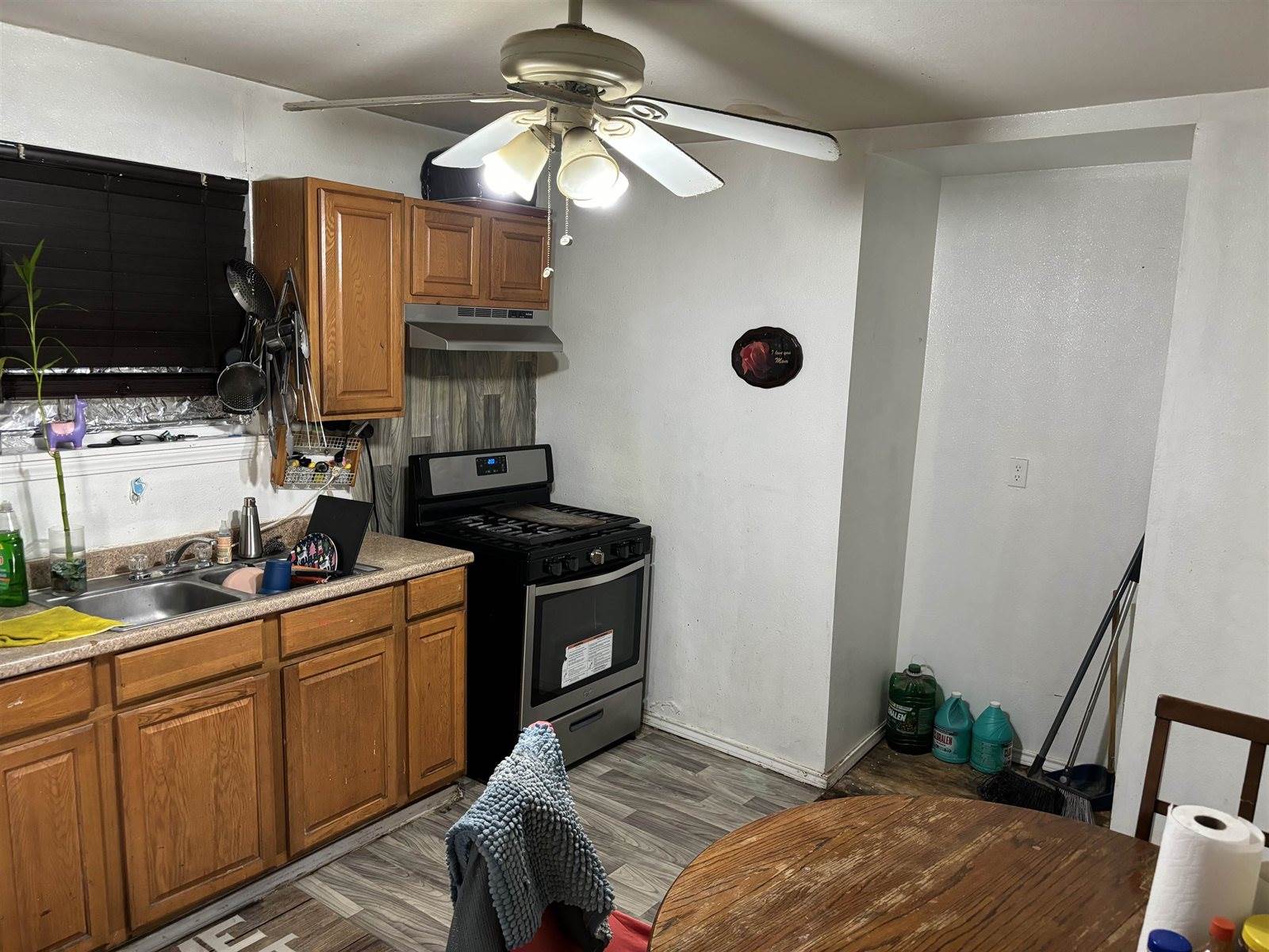 916 Guerrero St, Laredo, TX 78043