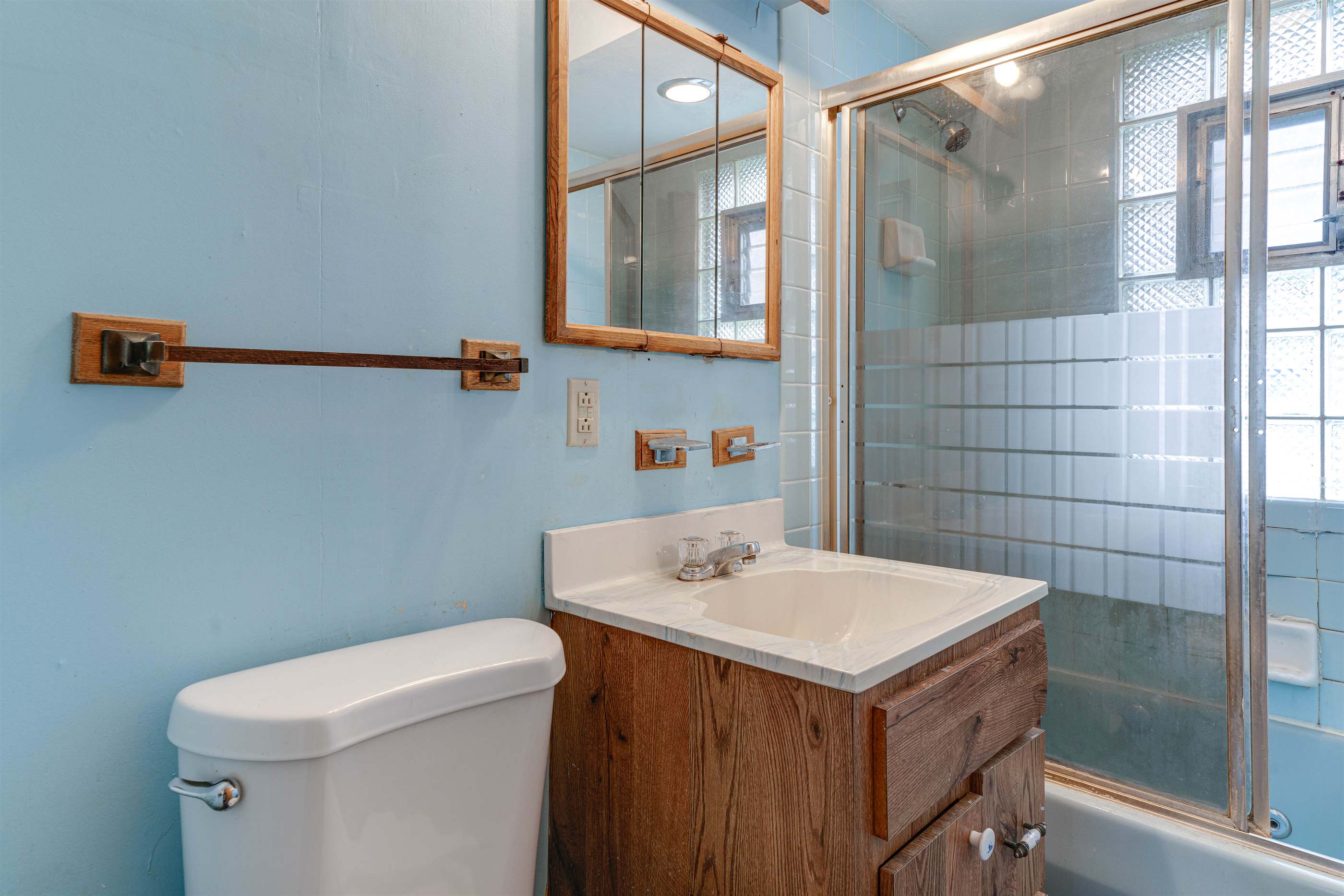 4906 N 24th Pl, Milwaukee, WI 53209