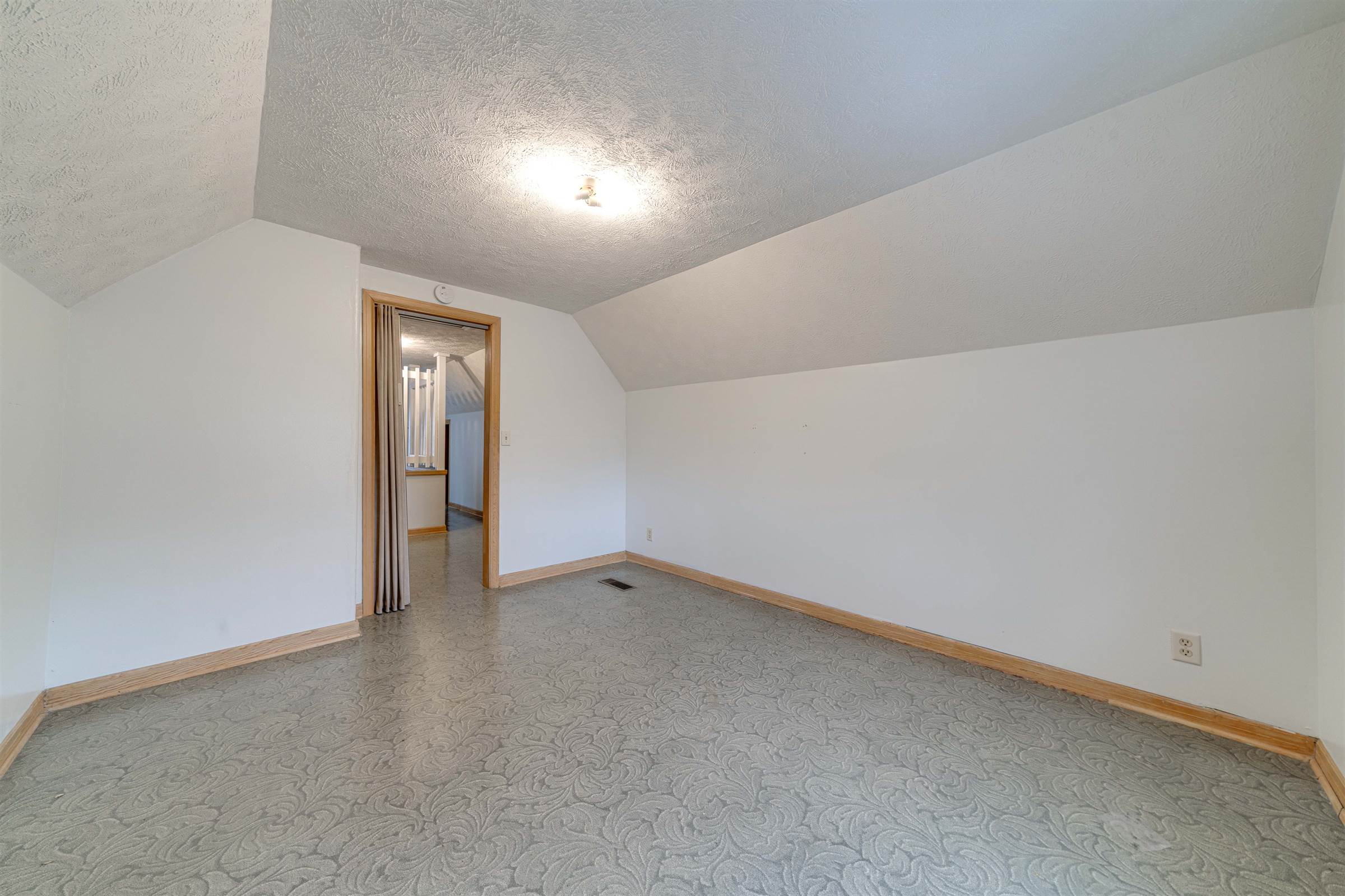 4906 N 24th Pl, Milwaukee, WI 53209