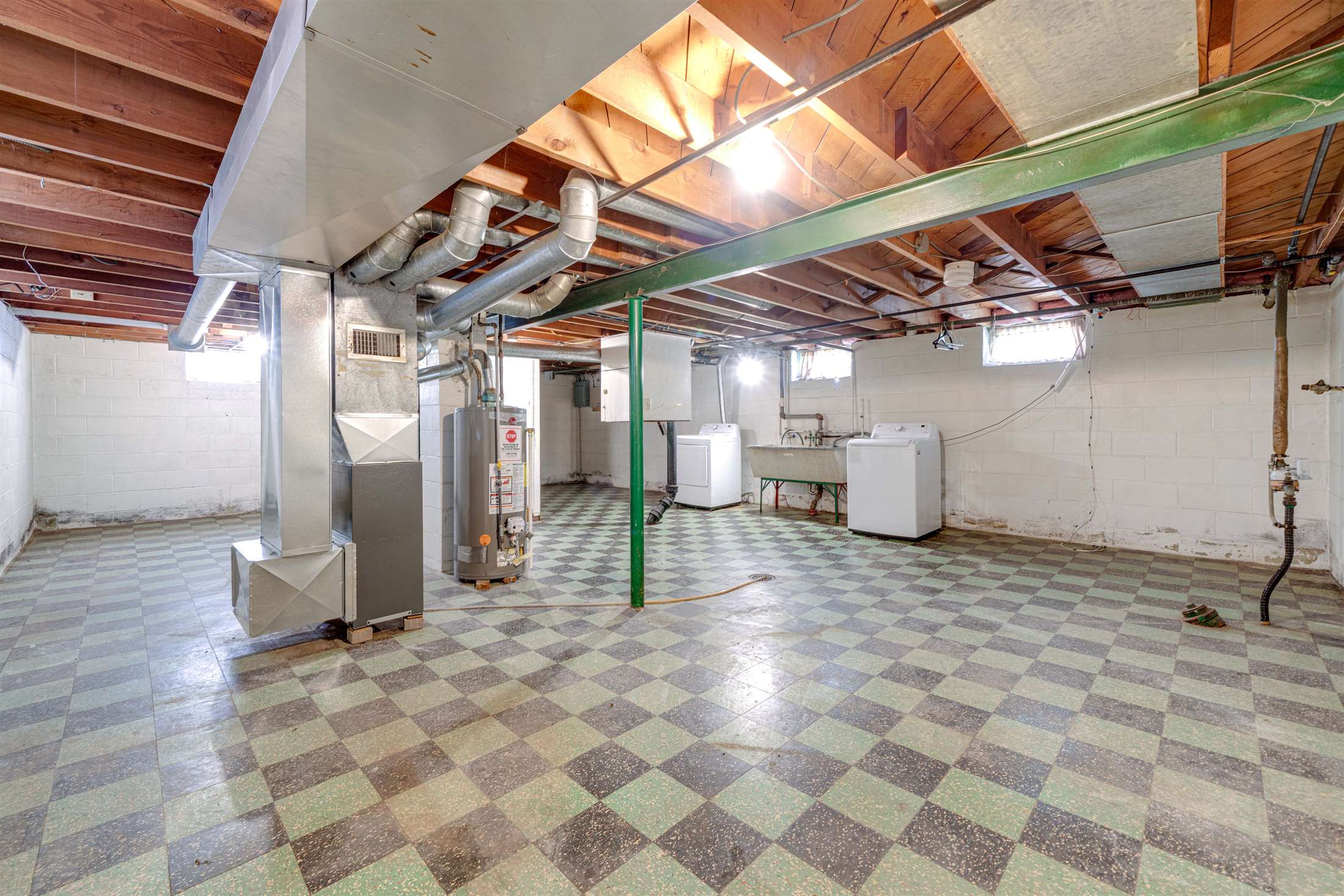 4906 N 24th Pl, Milwaukee, WI 53209