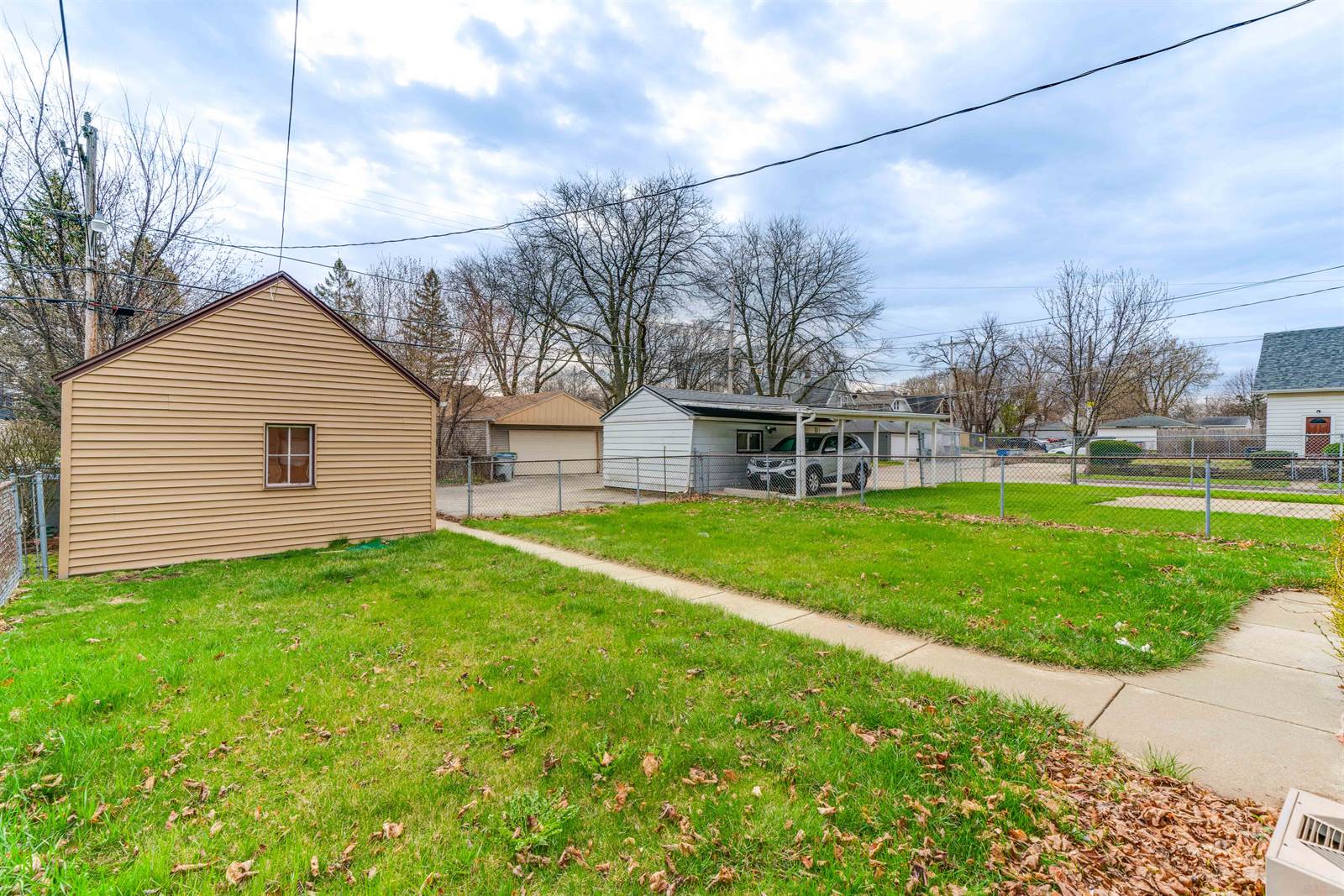 4906 N 24th Pl, Milwaukee, WI 53209