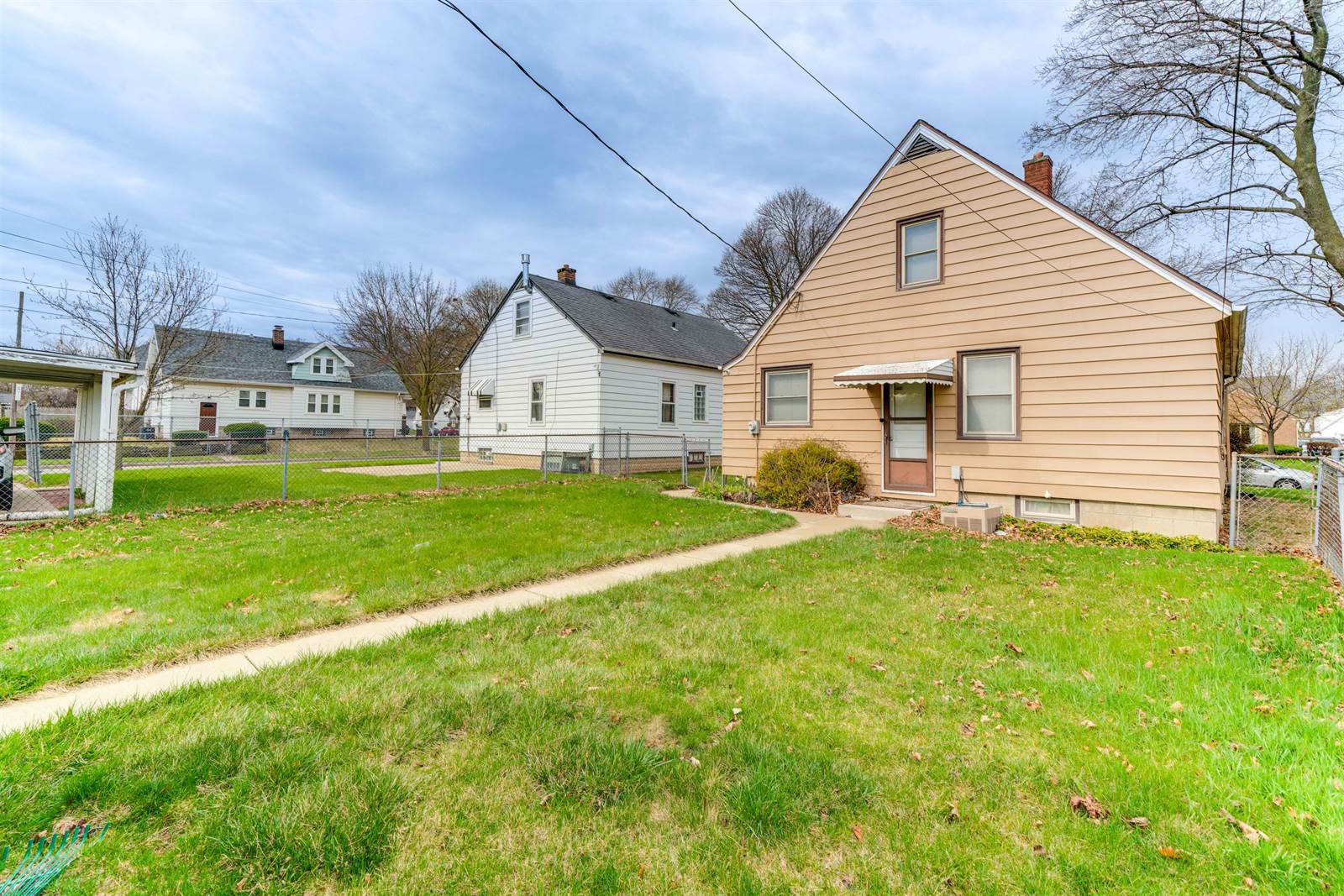 4906 N 24th Pl, Milwaukee, WI 53209