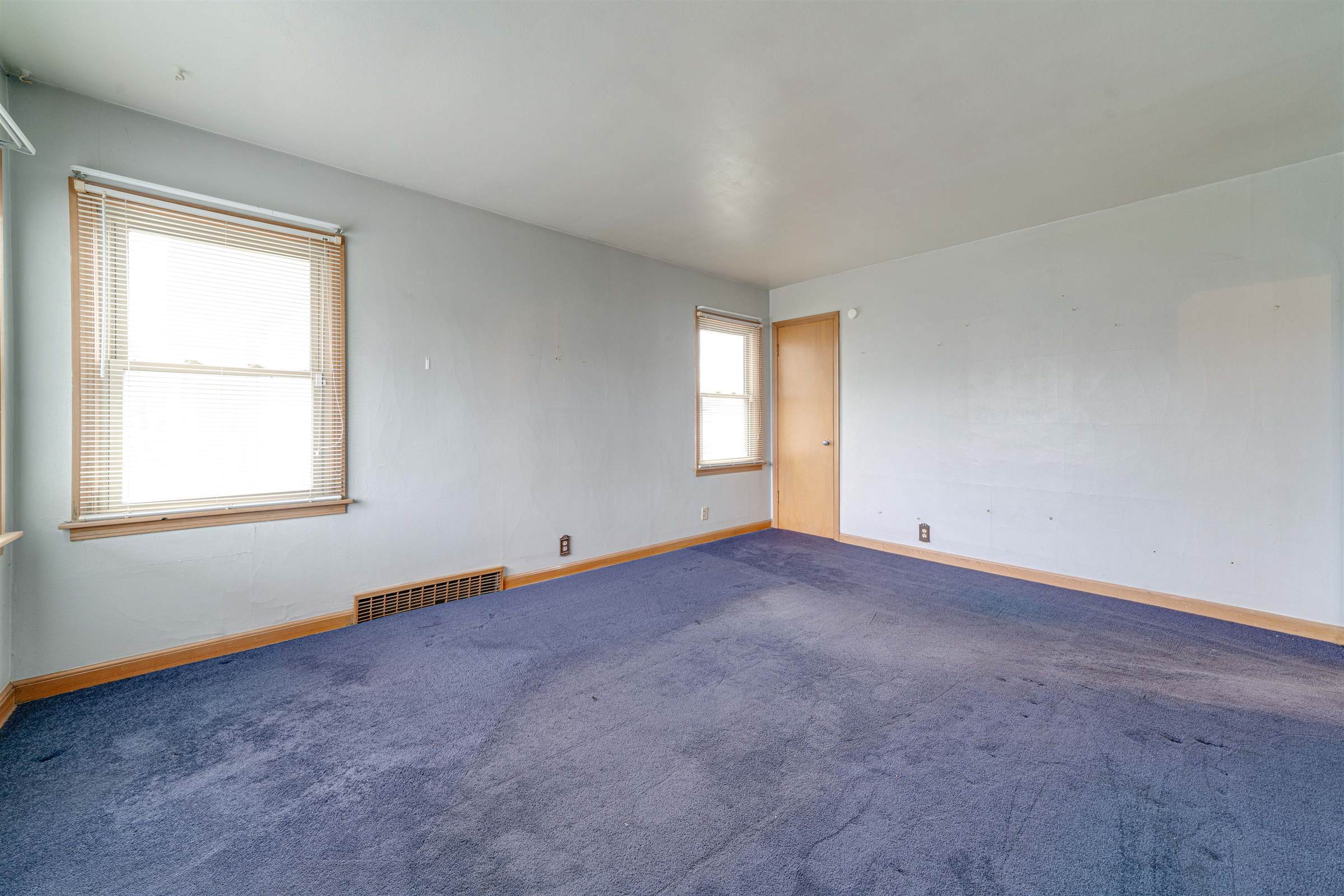 4906 N 24th Pl, Milwaukee, WI 53209