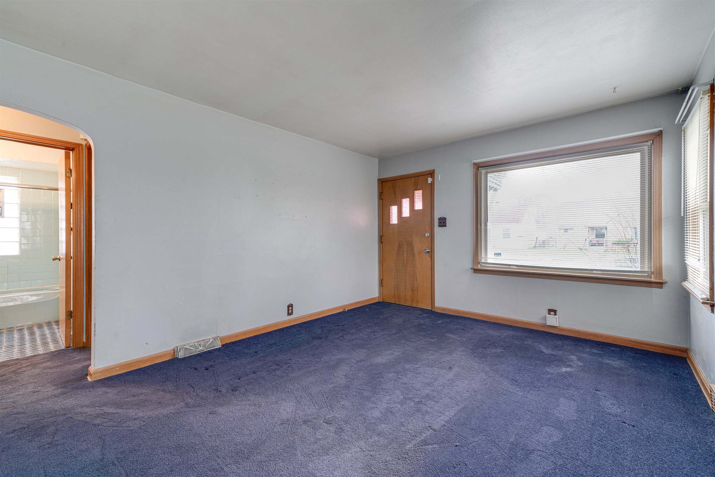 4906 N 24th Pl, Milwaukee, WI 53209