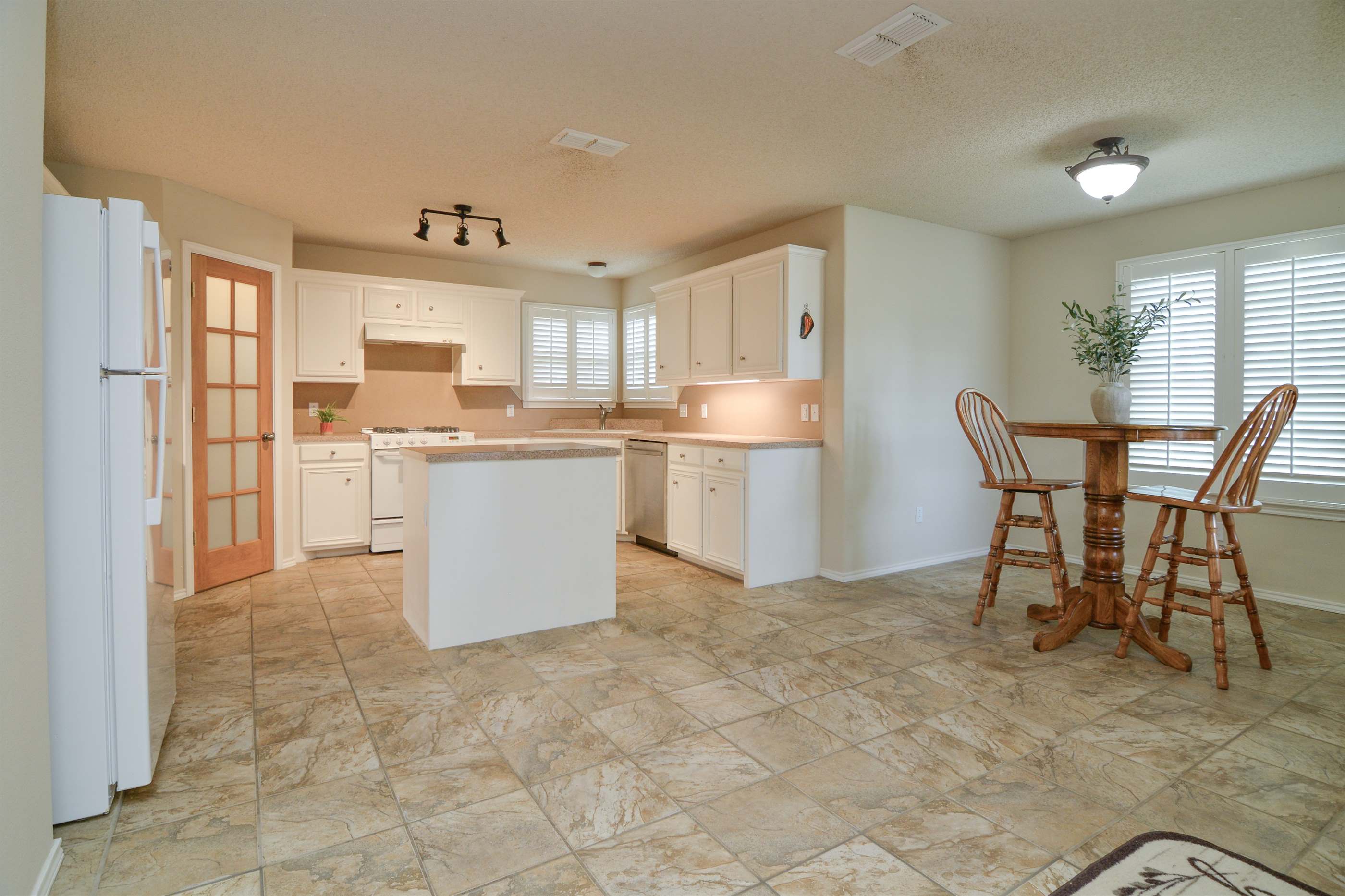 9808 Huron Ave, Lubbock, TX 79424