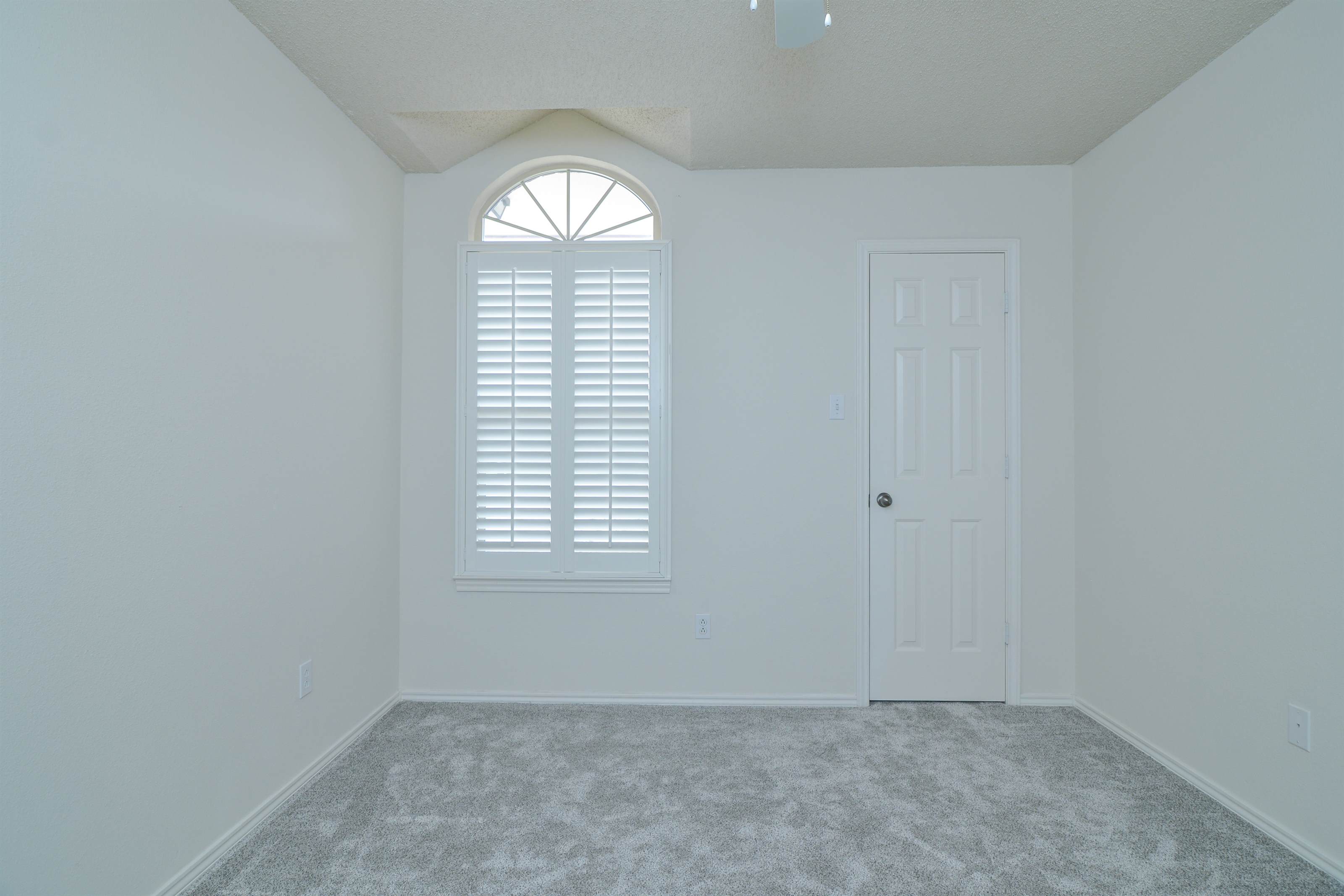 9808 Huron Ave, Lubbock, TX 79424