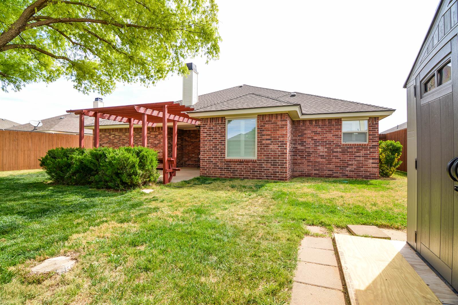 9808 Huron Ave, Lubbock, TX 79424