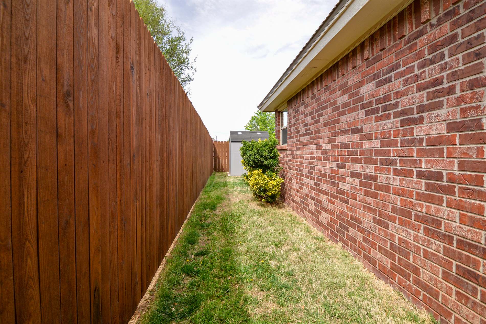 9808 Huron Ave, Lubbock, TX 79424