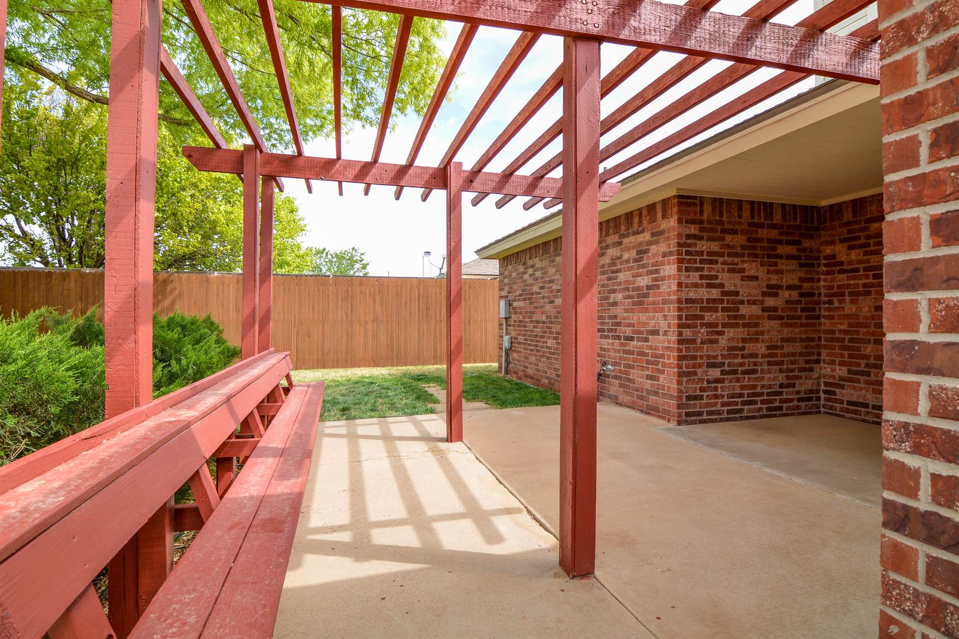 9808 Huron Ave, Lubbock, TX 79424