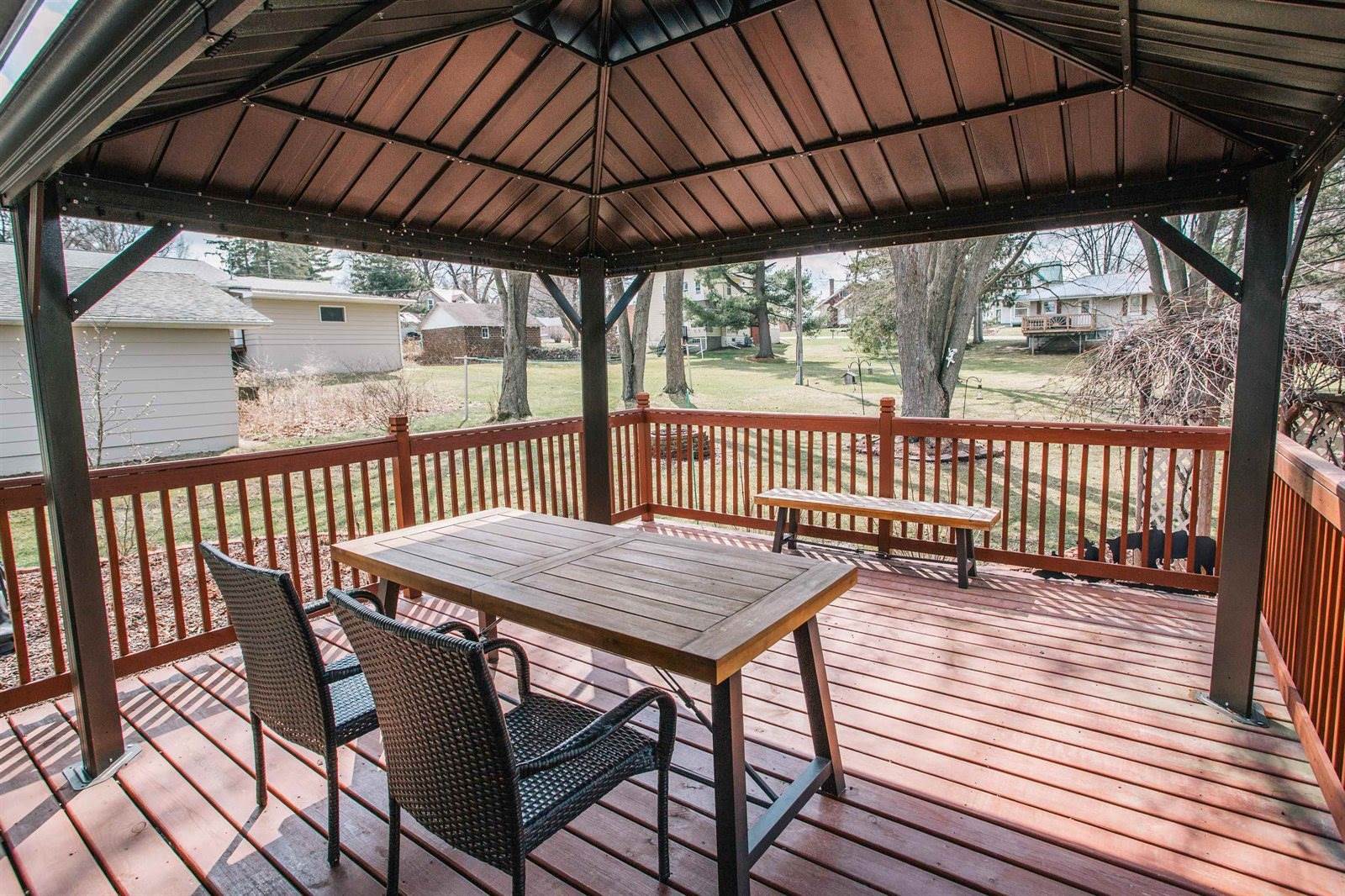 209 N Eaton Avenue, Greenwood, WI 54437