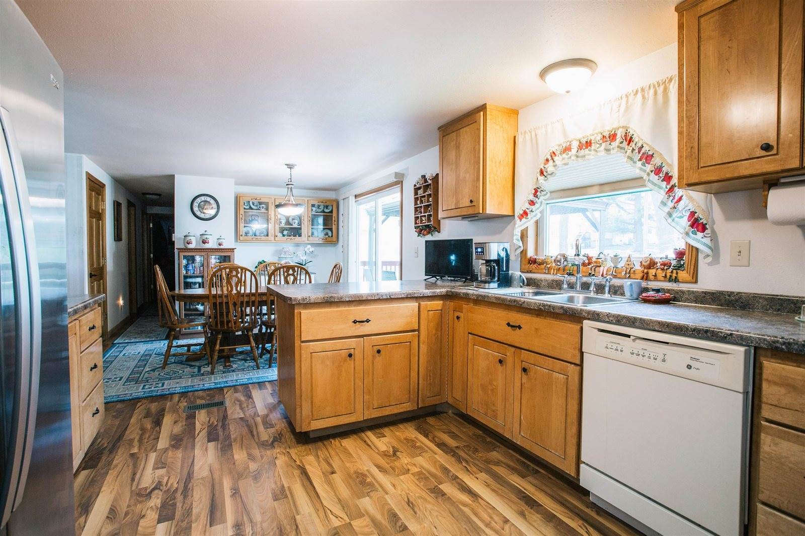 209 N Eaton Avenue, Greenwood, WI 54437