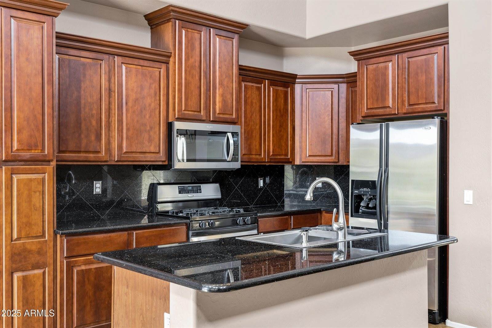 3033 West Redwood Lane, Phoenix, AZ 85045