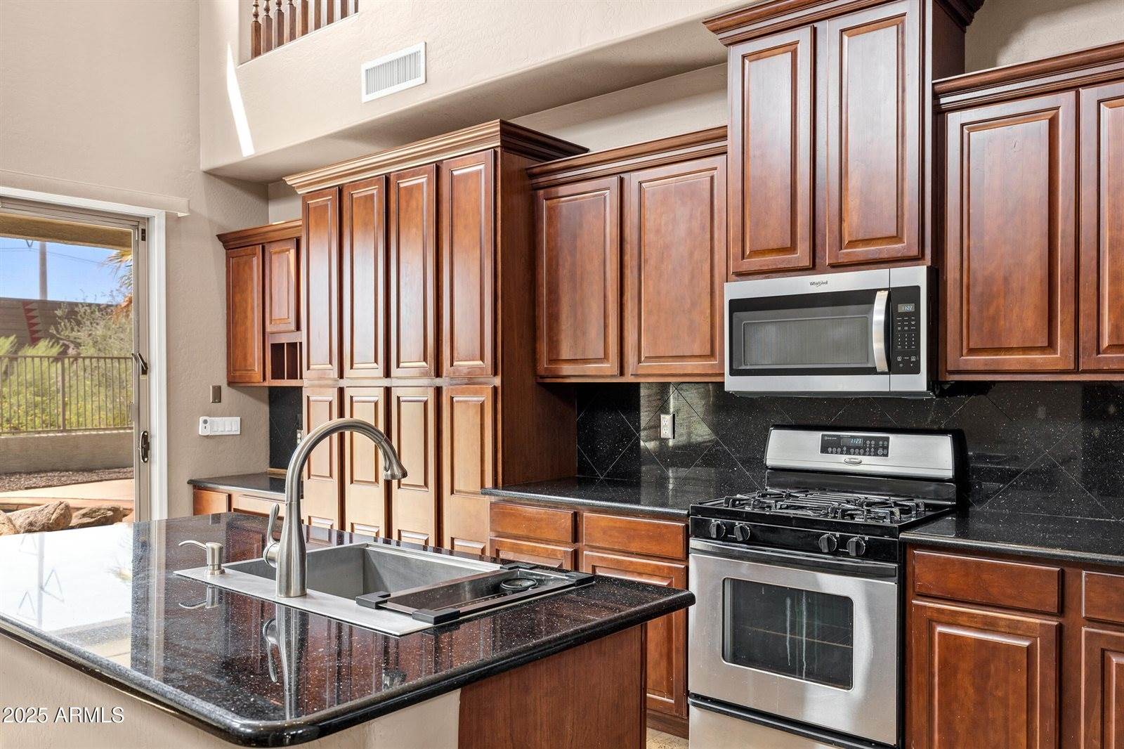 3033 West Redwood Lane, Phoenix, AZ 85045