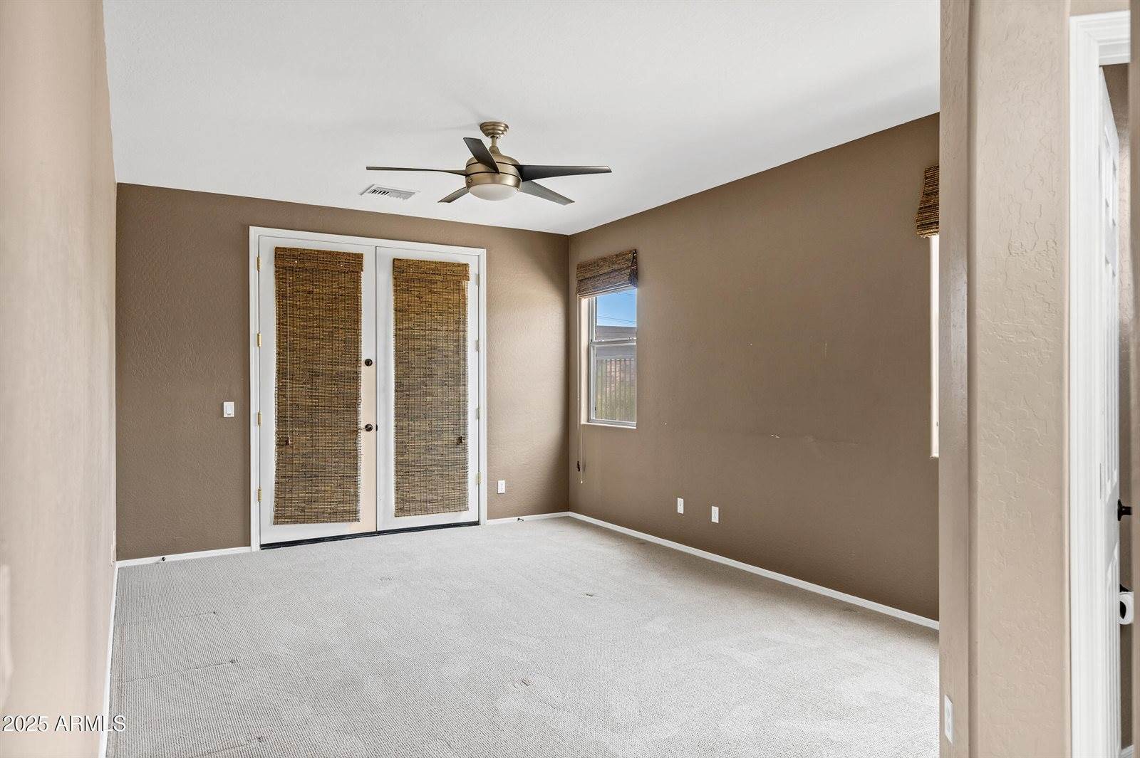 3033 West Redwood Lane, Phoenix, AZ 85045