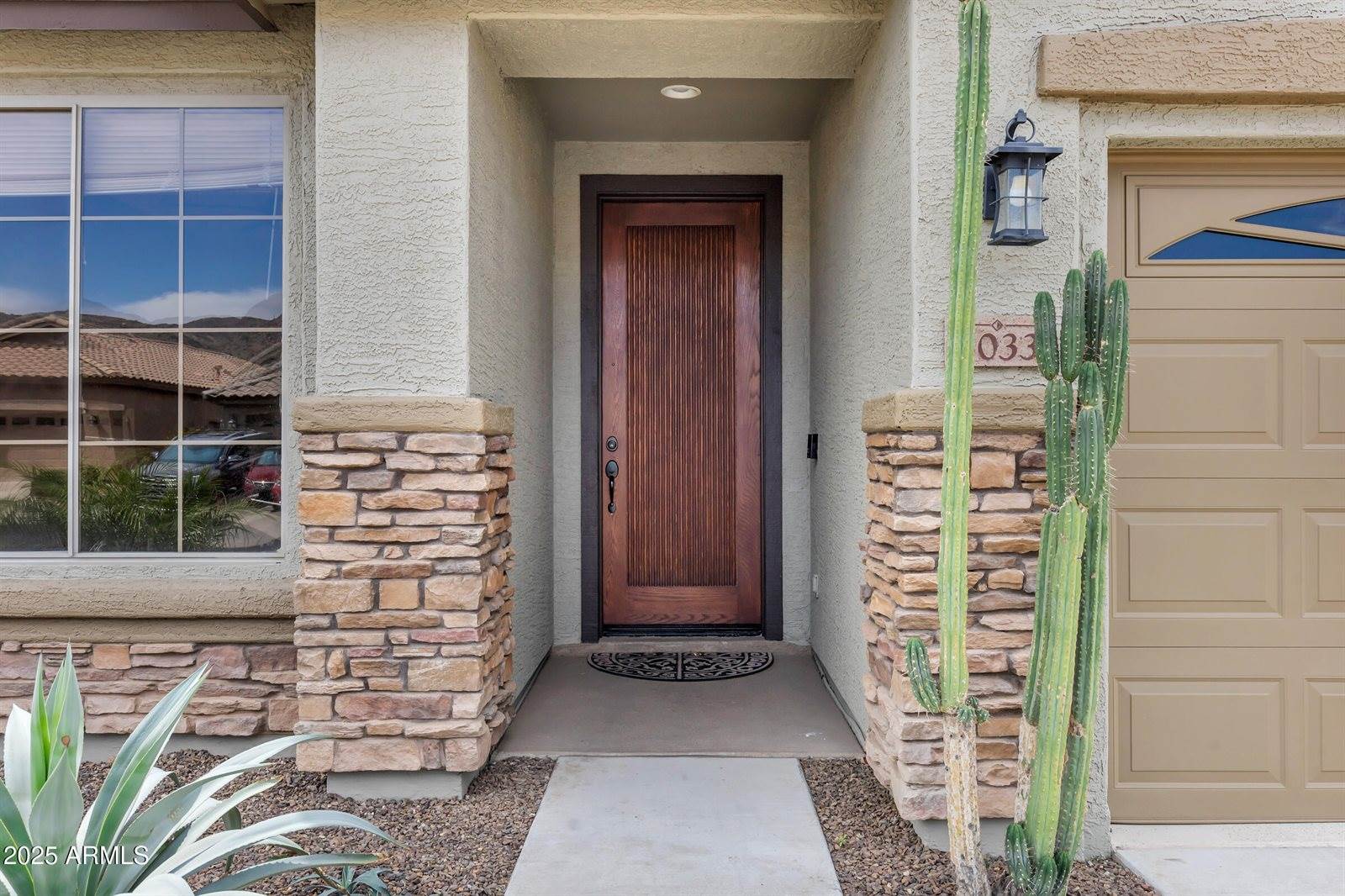 3033 West Redwood Lane, Phoenix, AZ 85045