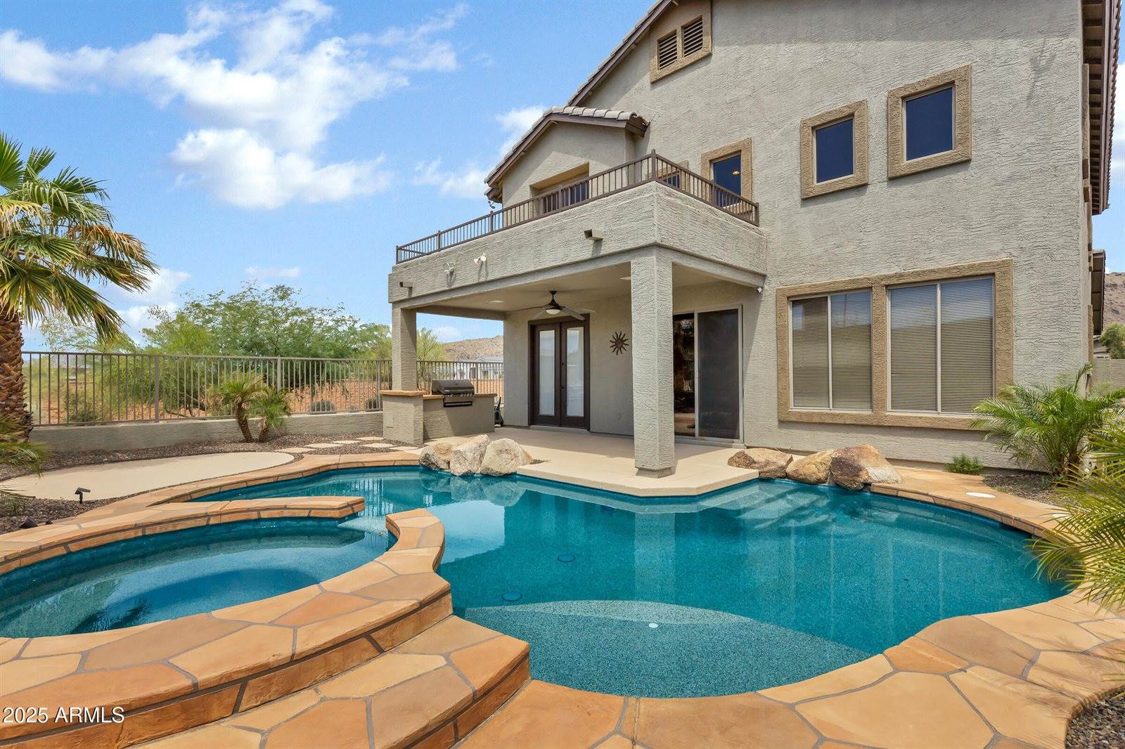 3033 West Redwood Lane, Phoenix, AZ 85045