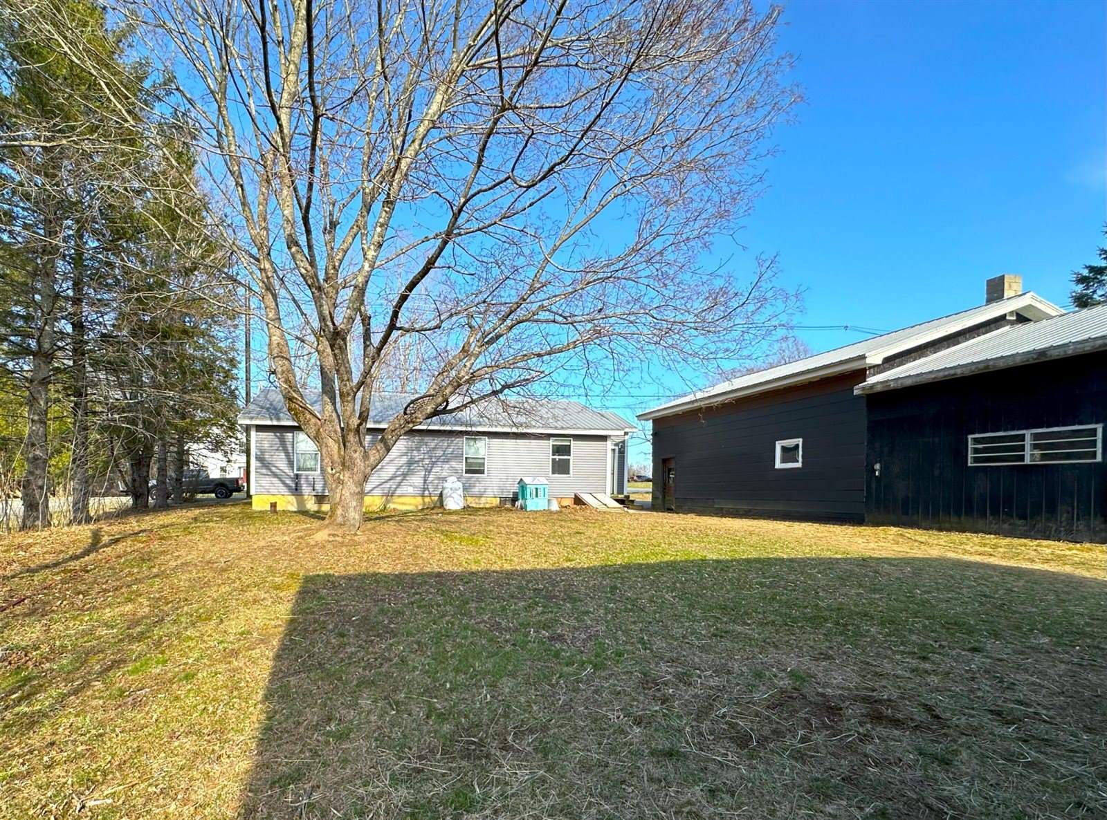 6 Ridge Road, Corinth, ME 04427