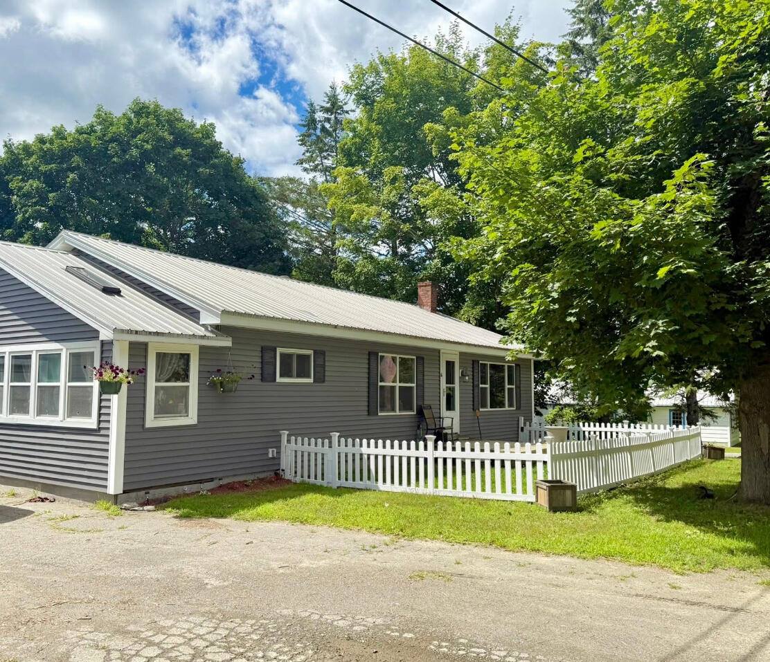 6 Ridge Road, Corinth, ME 04427