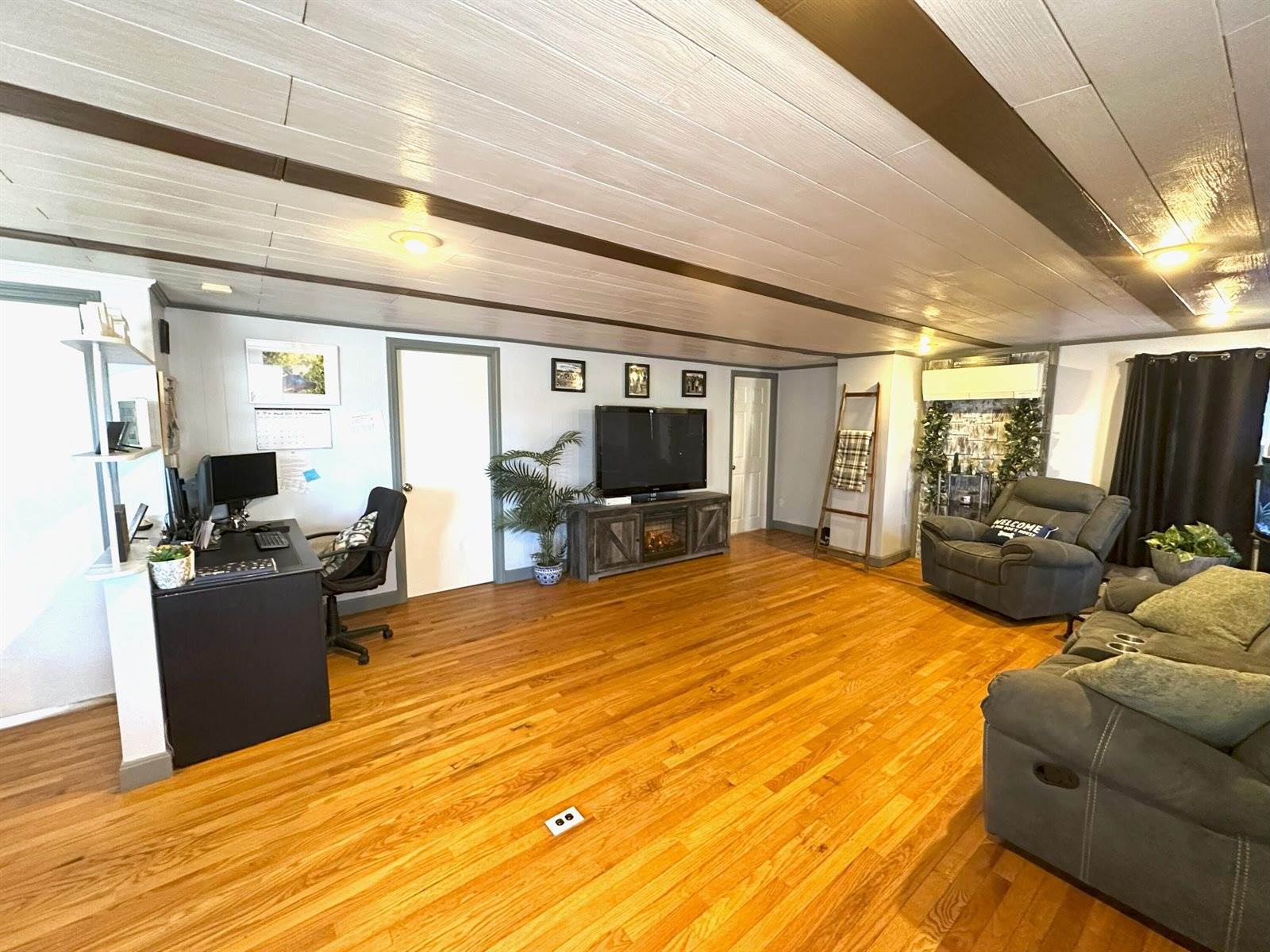 6 Ridge Road, Corinth, ME 04427