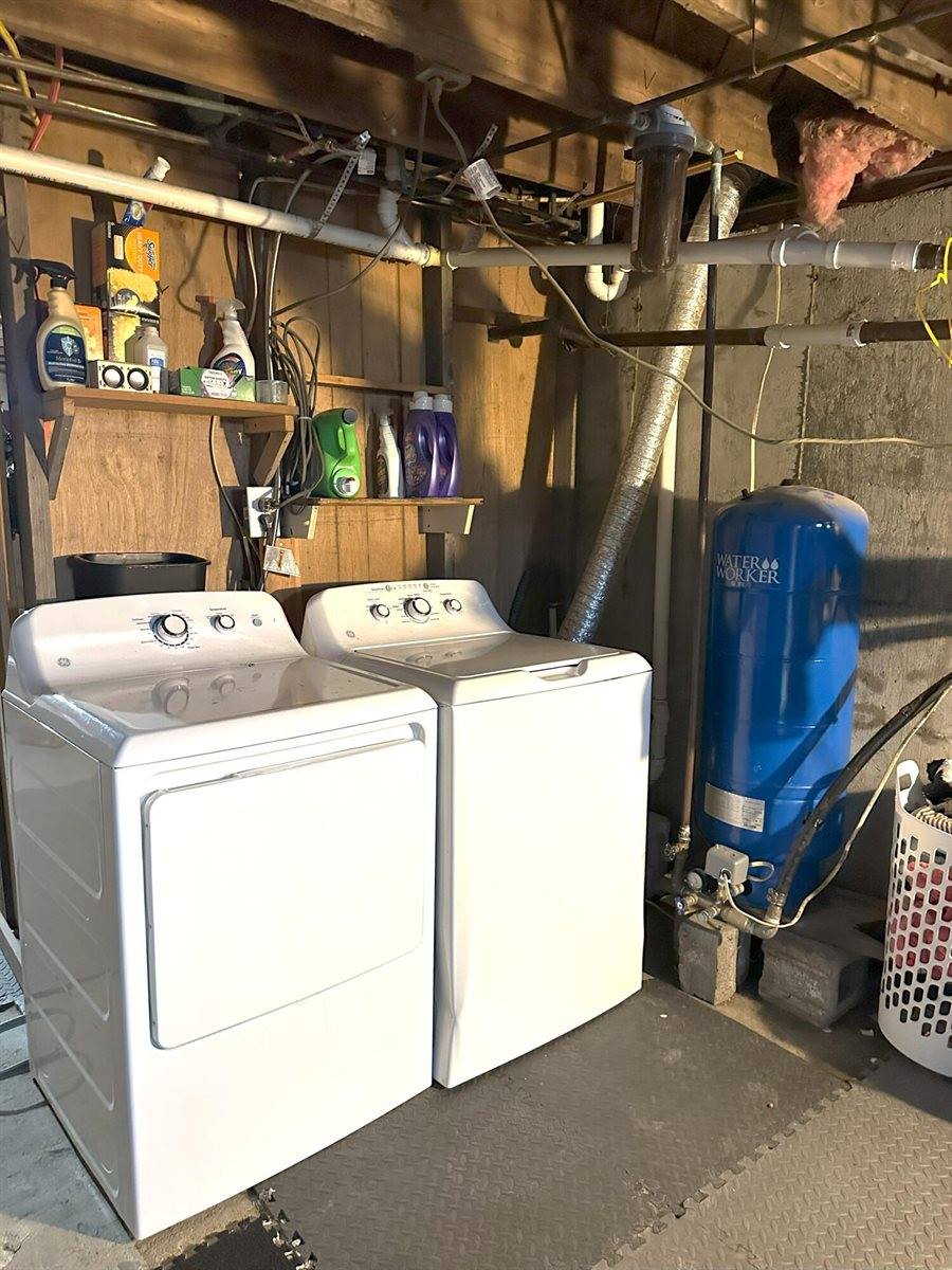 6 Ridge Road, Corinth, ME 04427