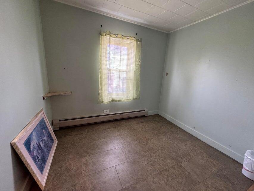 90 7th Avenue, Madawaska, ME 04756