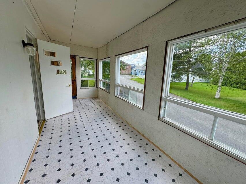 90 7th Avenue, Madawaska, ME 04756