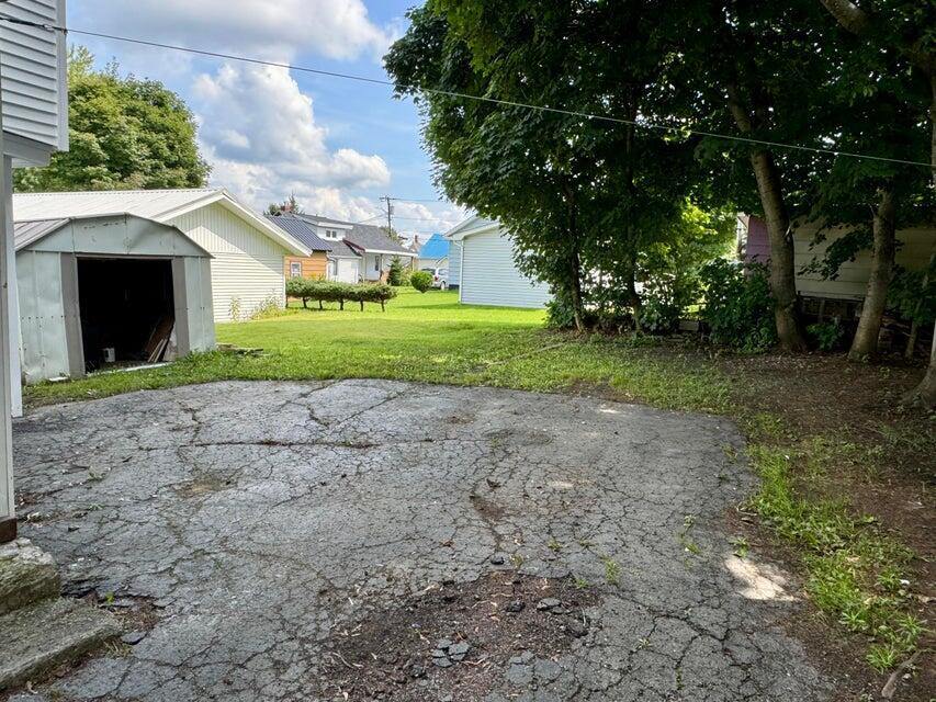 90 7th Avenue, Madawaska, ME 04756